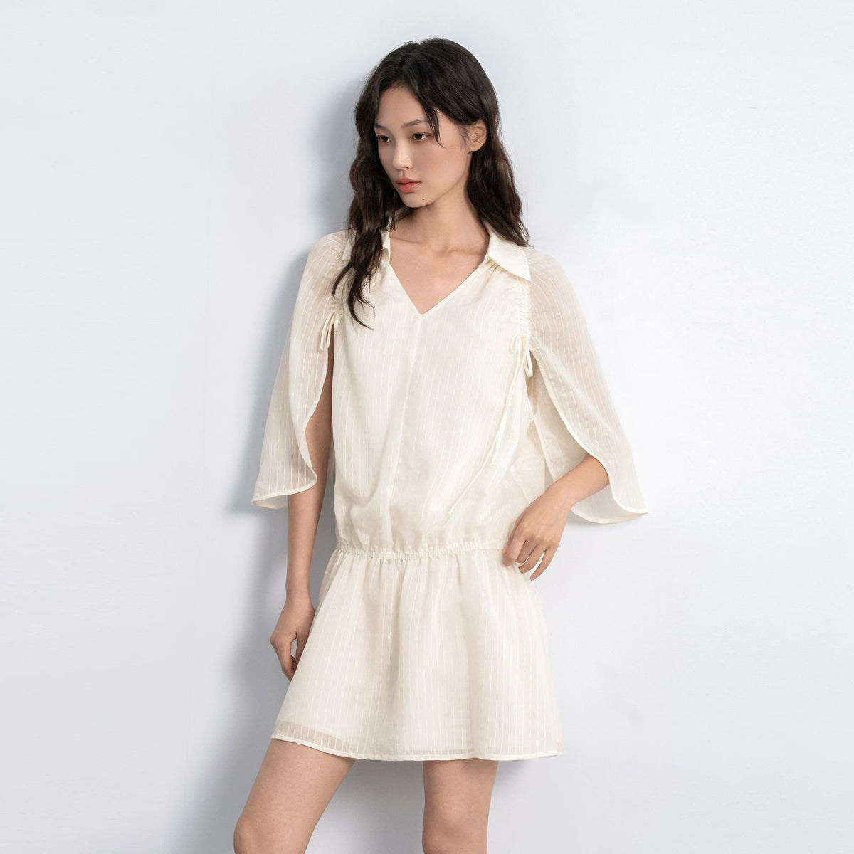 SAME FLOW Striped Drawstring Split-Sleeve Mini Dress