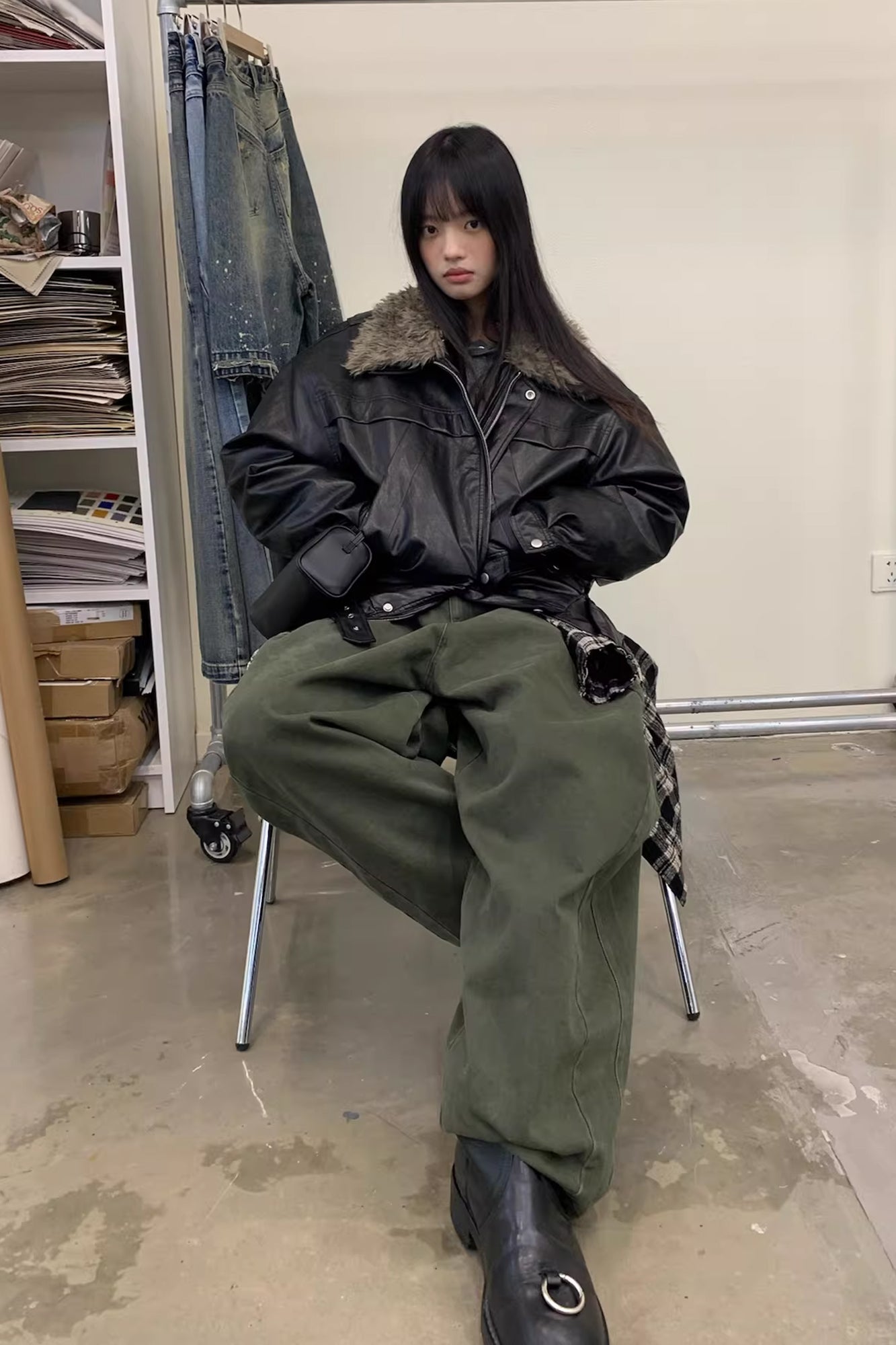 NEVERSEEZ Dual-Seam Side-Pocket Barrel-Leg Utility Pants
