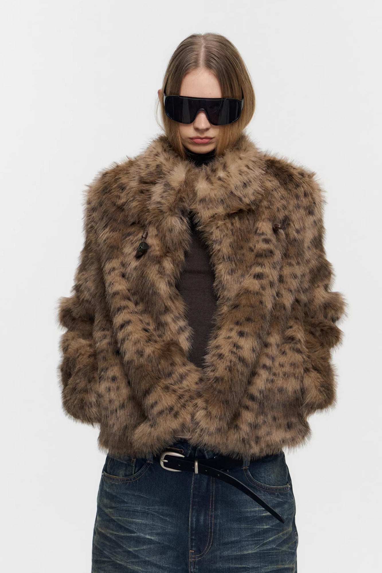 10AMSOTIIIIIIRED Asymmetrical Front Toggle Faux Fur Jacket