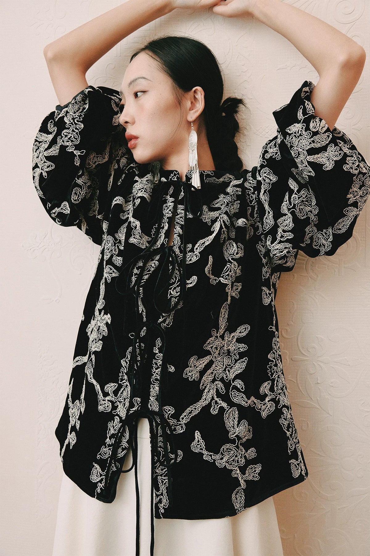 YUANYE Embroidered Velvet Mandarin-Collar Jacket