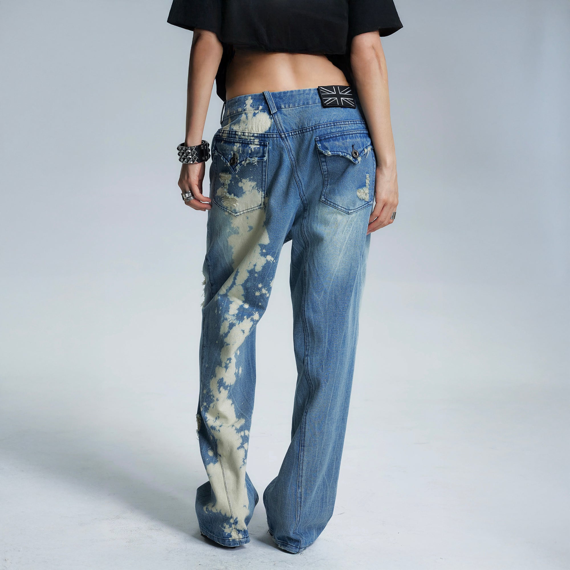 NONAME SPACE Bleached Distressed Panel Oversized Jeans