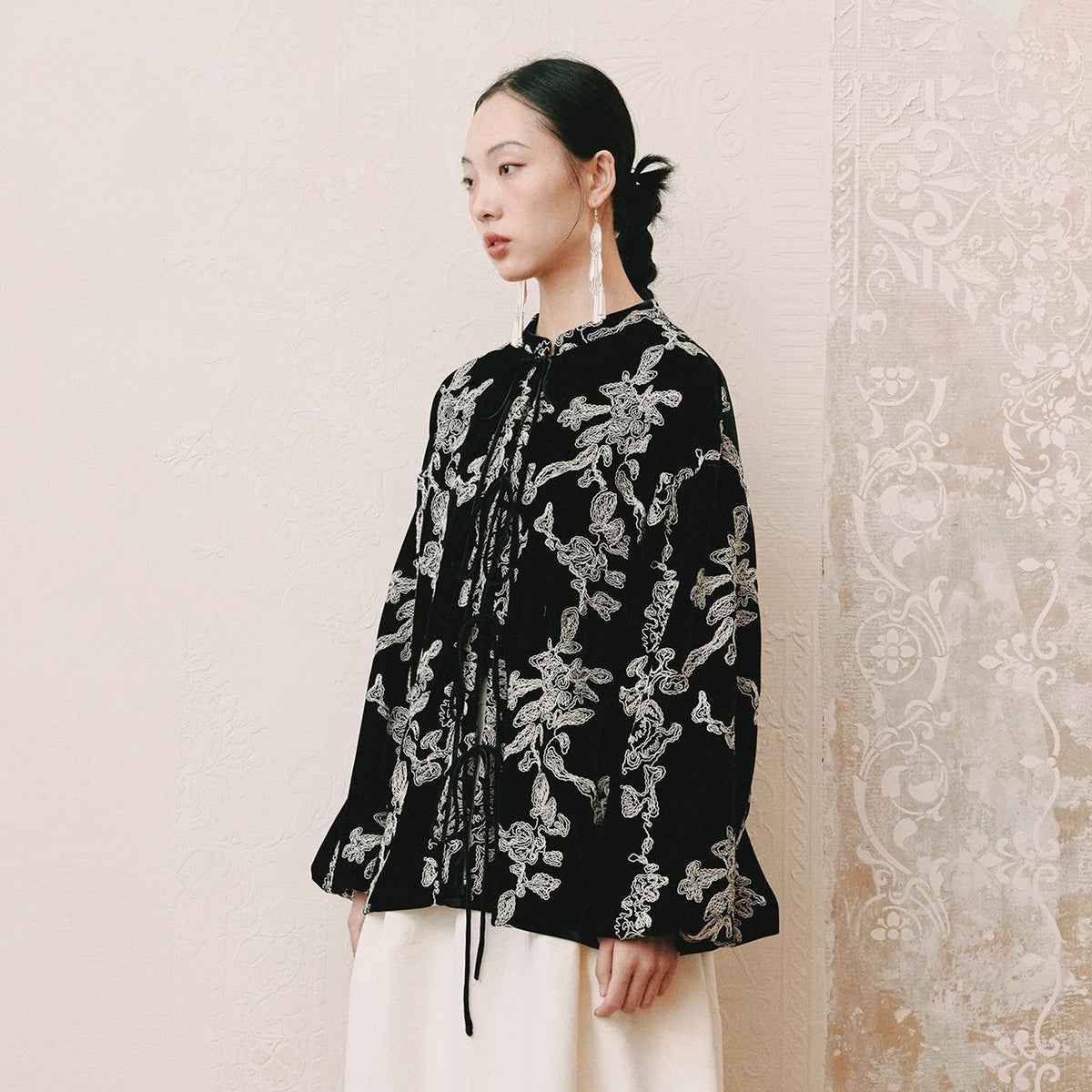 YUANYE Embroidered Velvet Mandarin-Collar Jacket