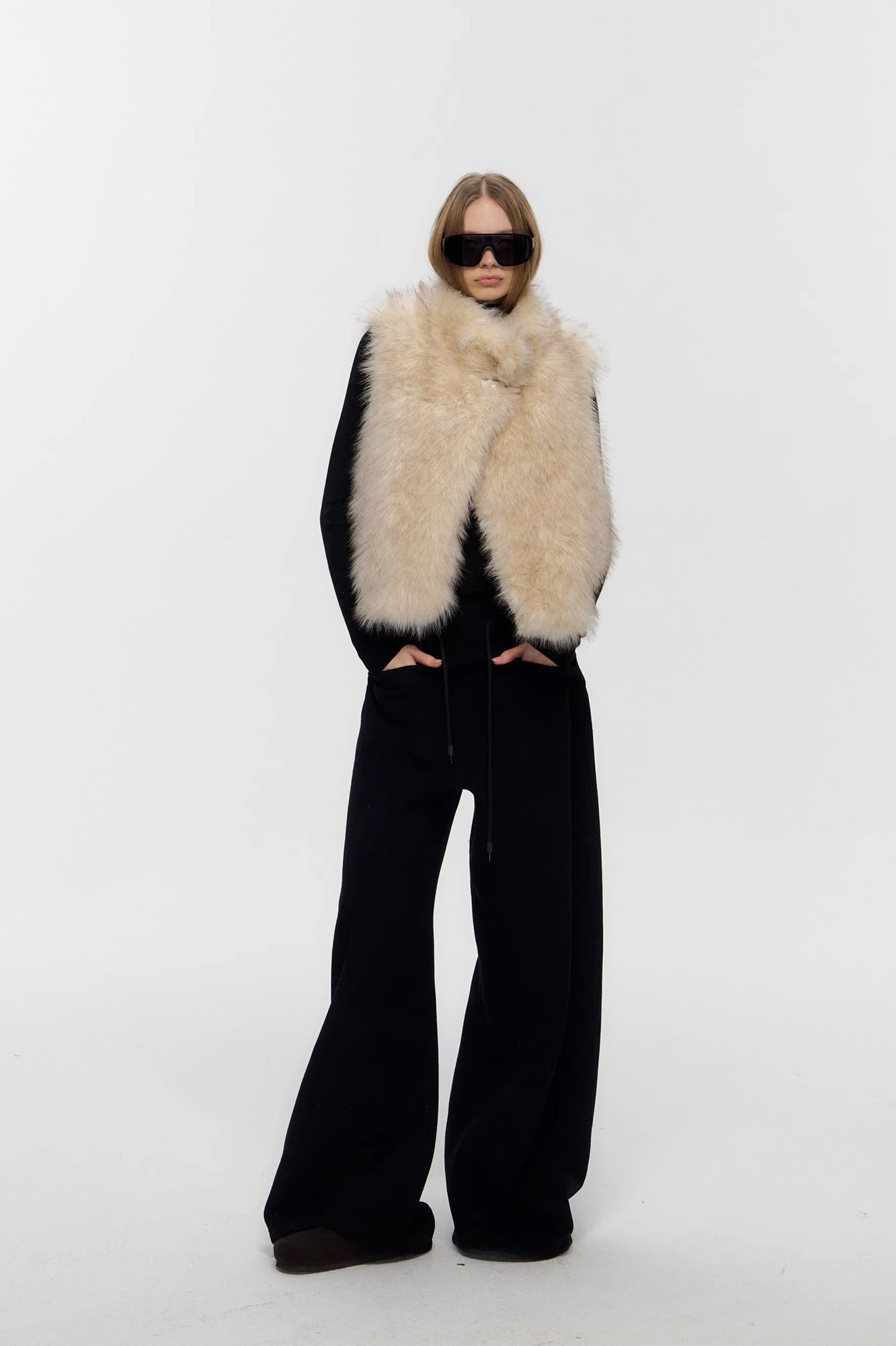 10AMSOTIIIIIIRED Asymmetrical Front Toggle Faux Fur Vest