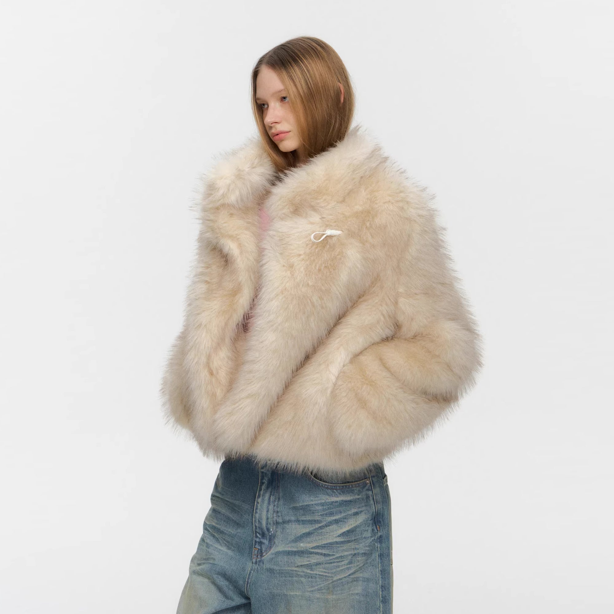 10AMSOTIIIIIIRED Asymmetrical Front Toggle Faux Fur Jacket