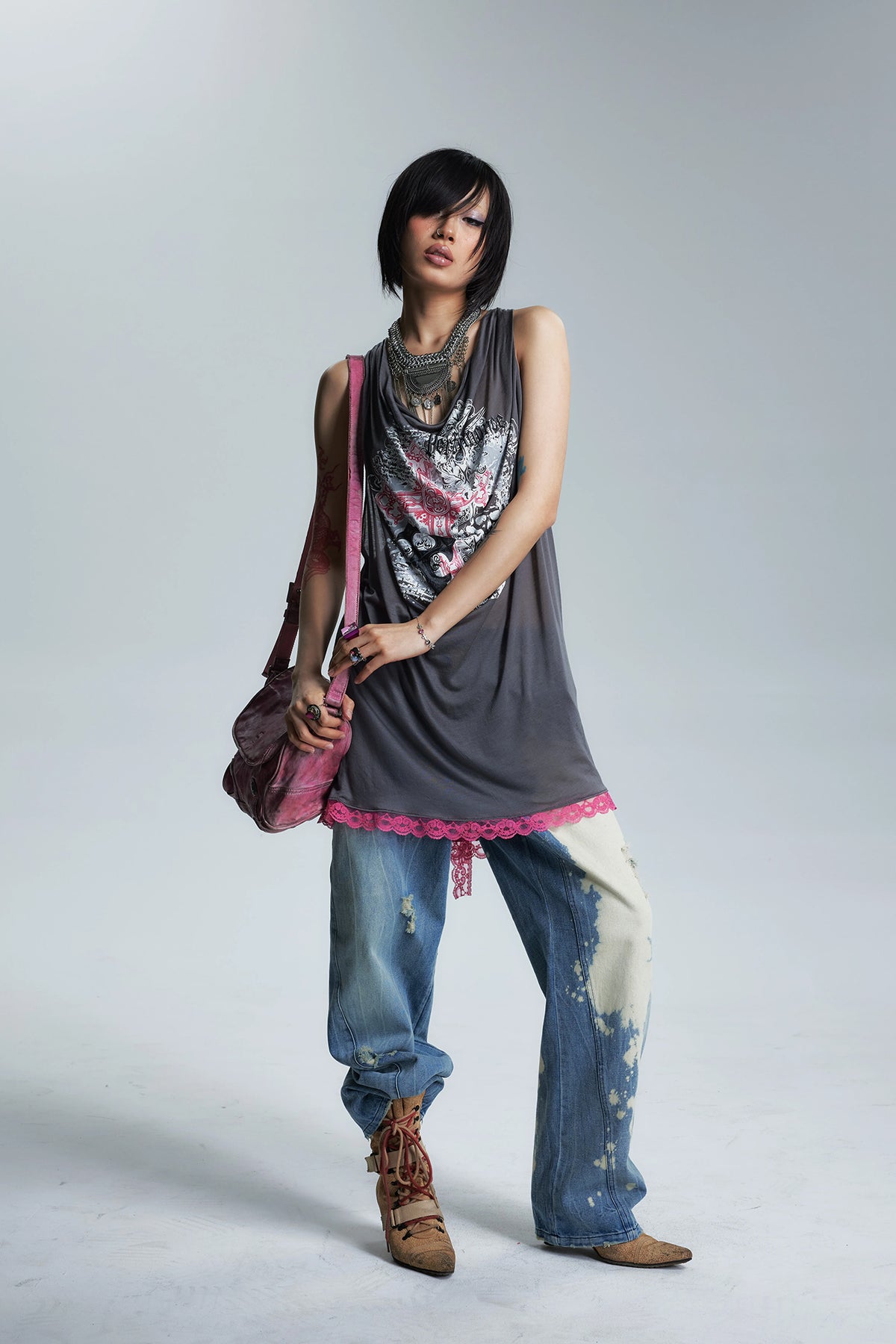 NONAME SPACE Backless Lace-Hem Longline Tank Top