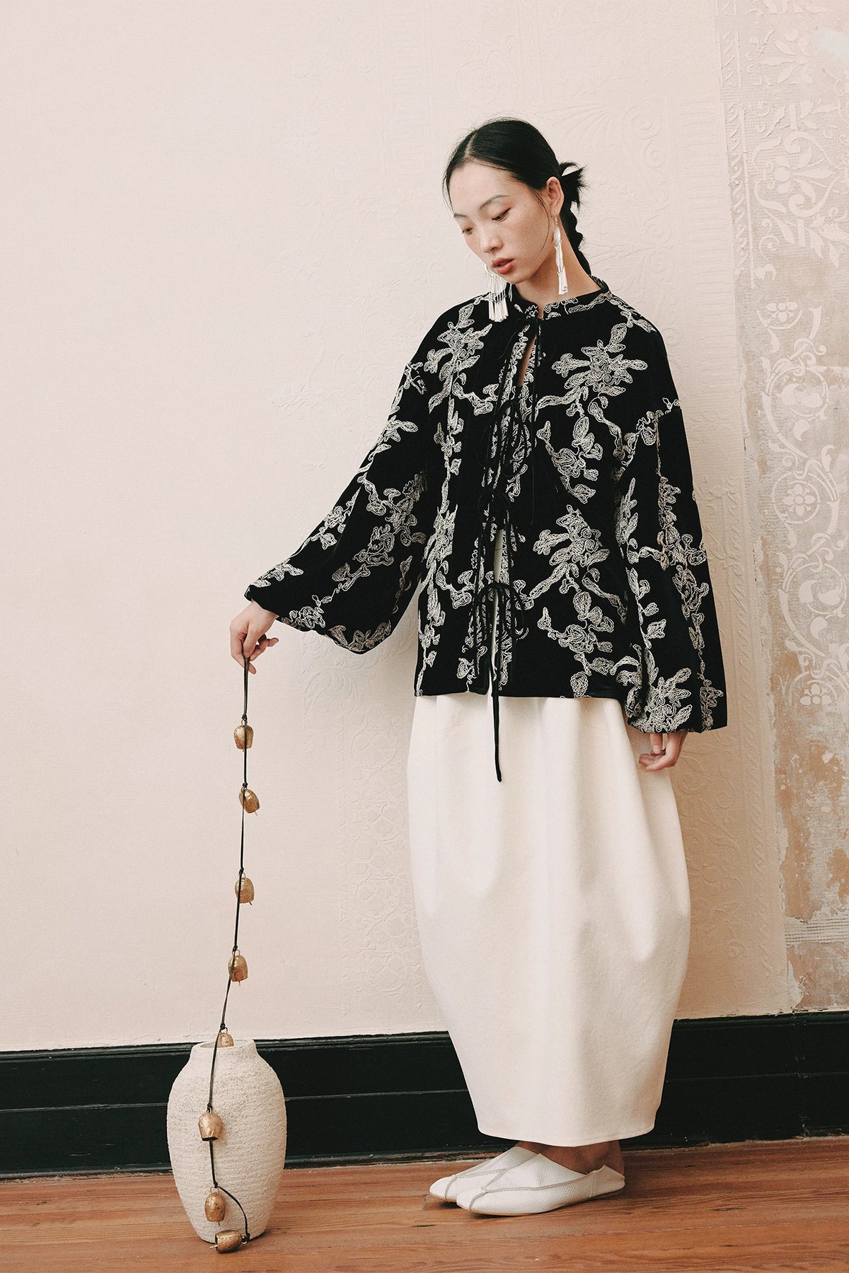 YUANYE Embroidered Velvet Mandarin-Collar Jacket