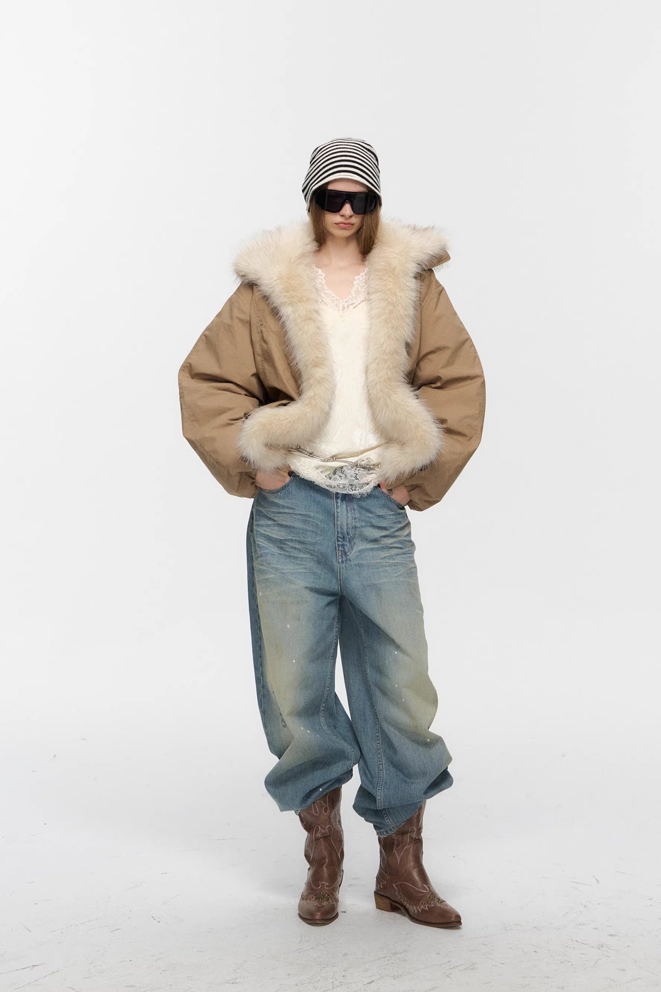 10AMSOTIIIIIIRED Water-Repellent Duck Down Puffer Jacket