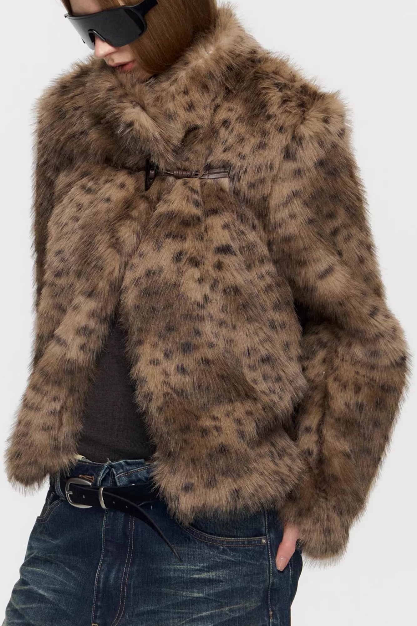 10AMSOTIIIIIIRED Asymmetrical Front Toggle Faux Fur Jacket