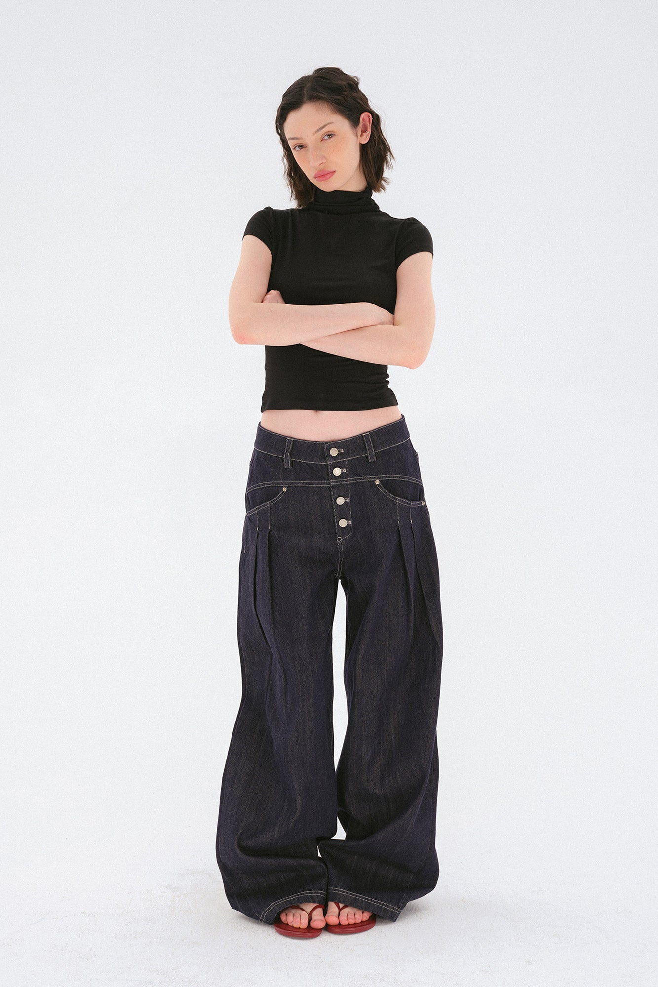 COSTUSTOOT Button-Fly Pleated Wide-Leg Jeans