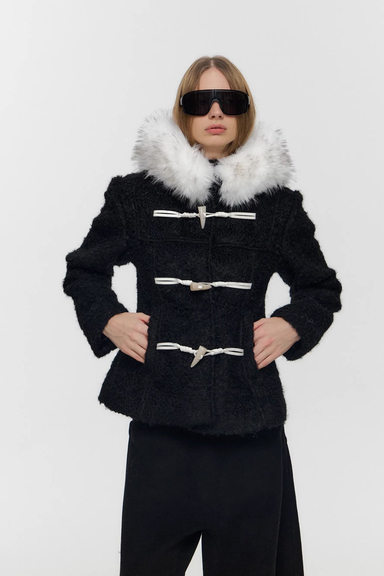 10AMSOTIIIIIIRED Contrast Toggle Wool-Blend Hooded Jacket