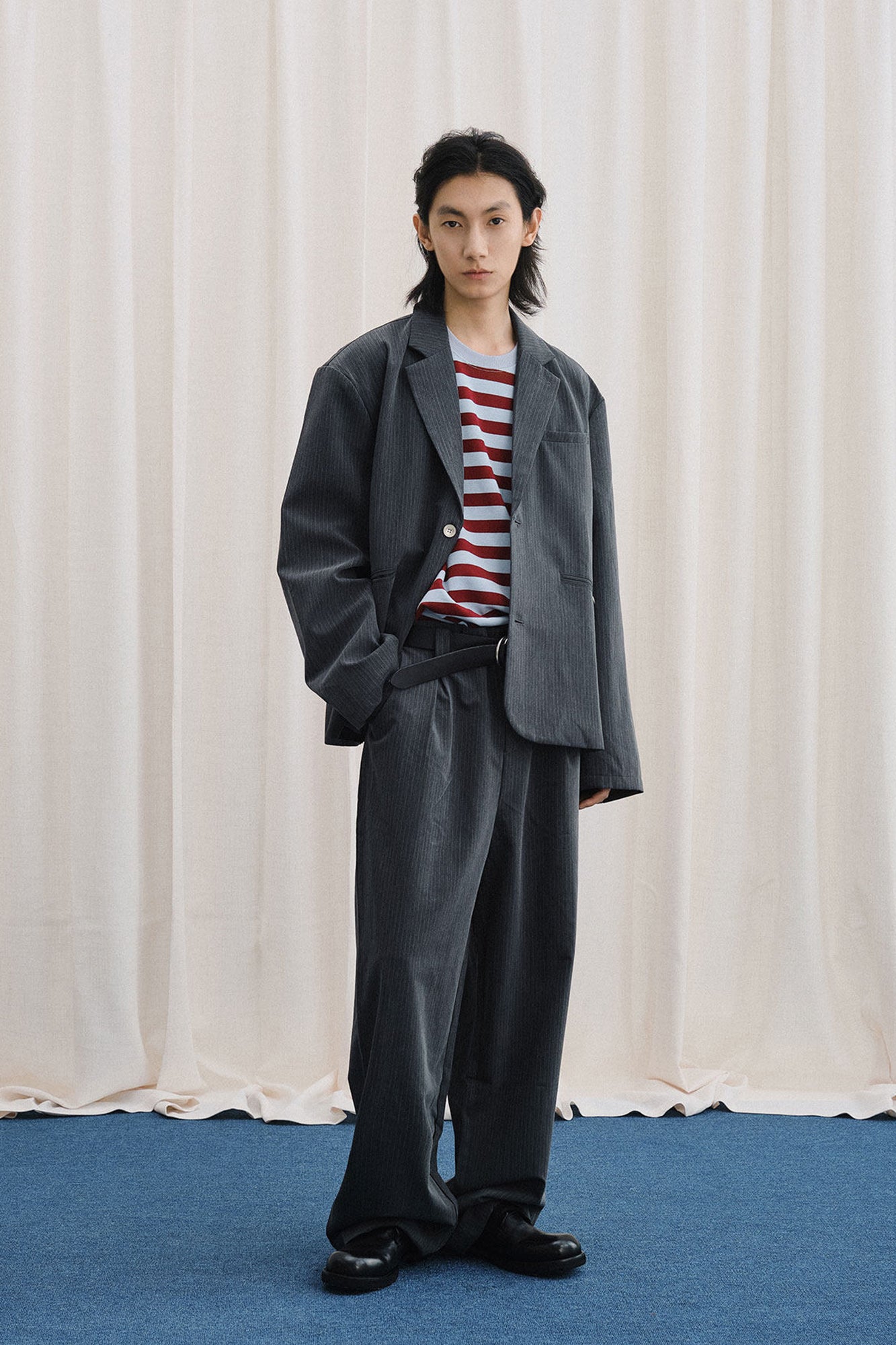 LIVINGTOWN Essential Pinstripe Oversized Blazer