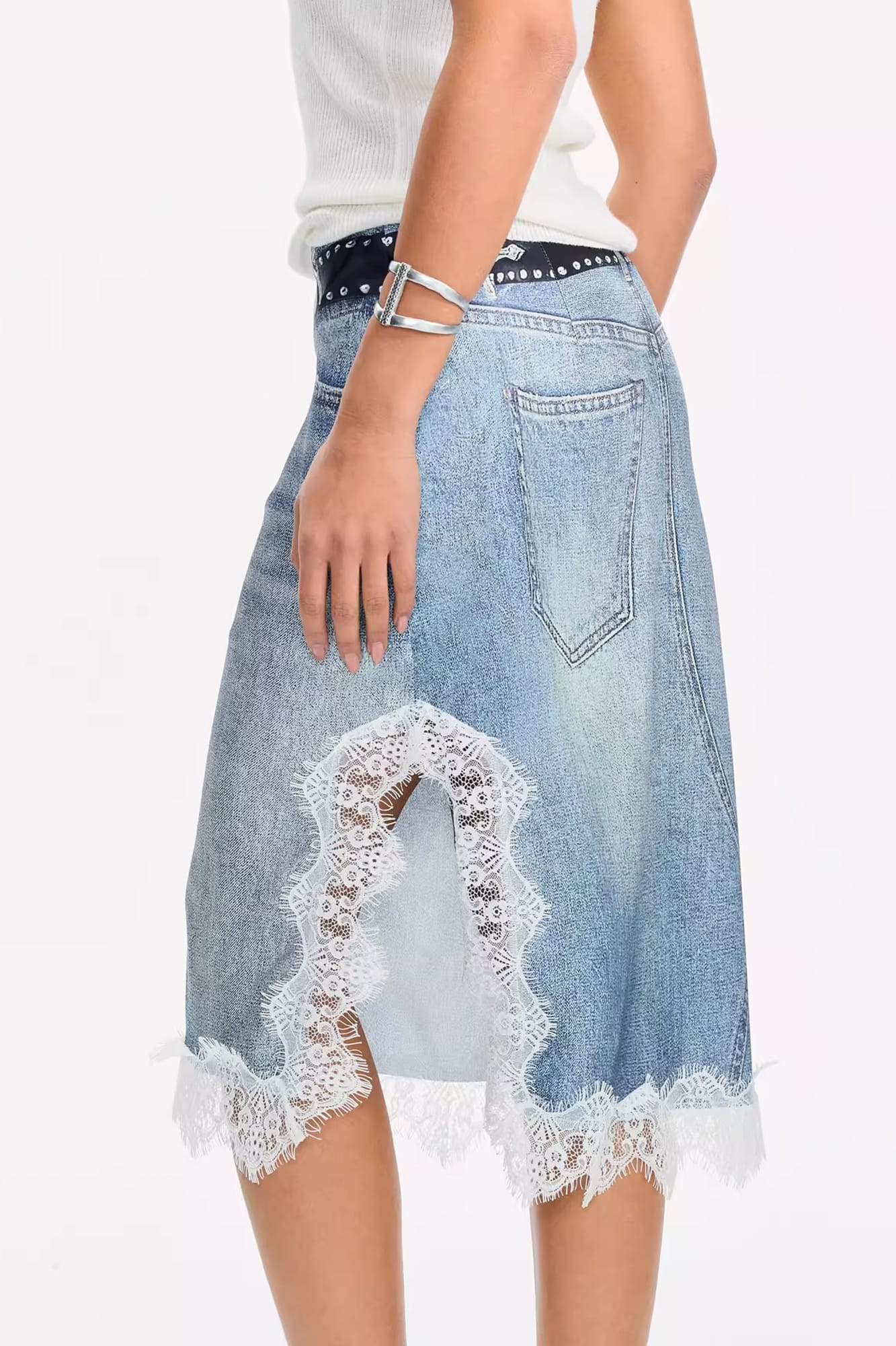 LEONSENSE Denim Full-Print Lace-Splice Slit Skirt