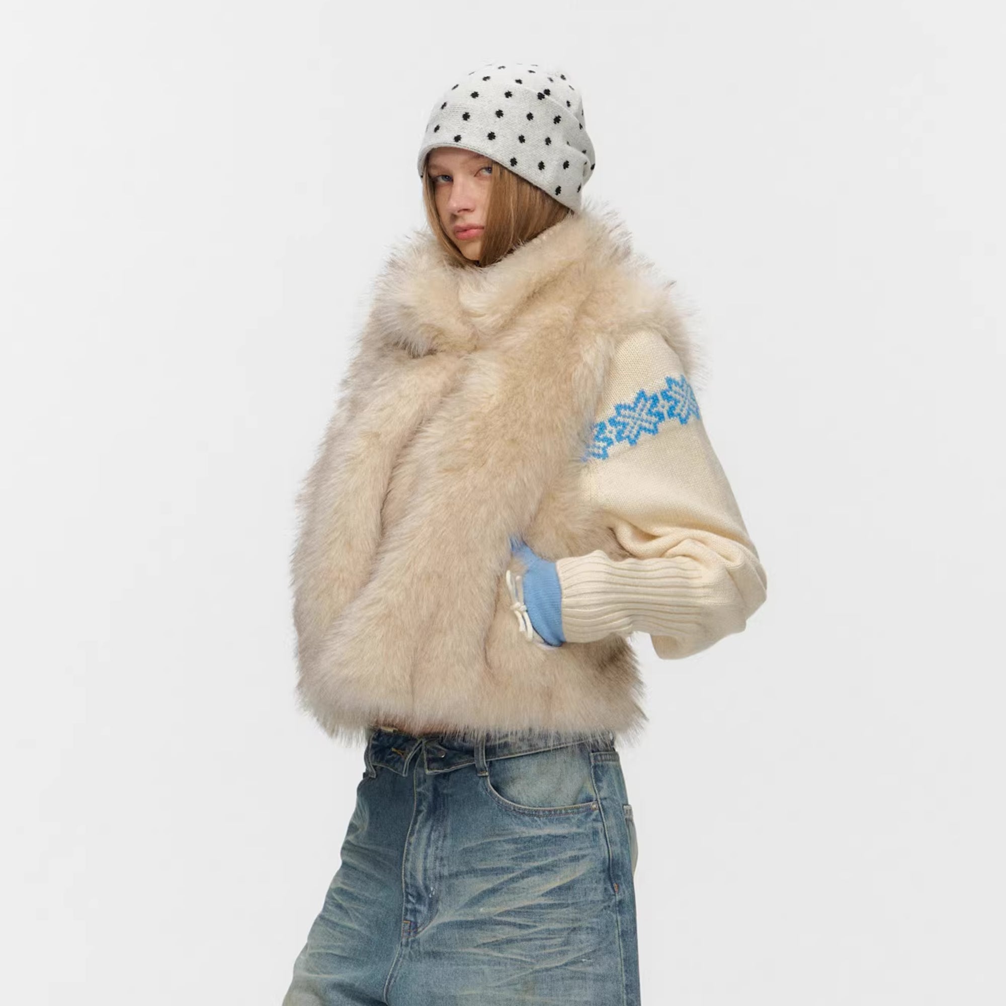 10AMSOTIIIIIIRED Asymmetrical Front Toggle Faux Fur Vest