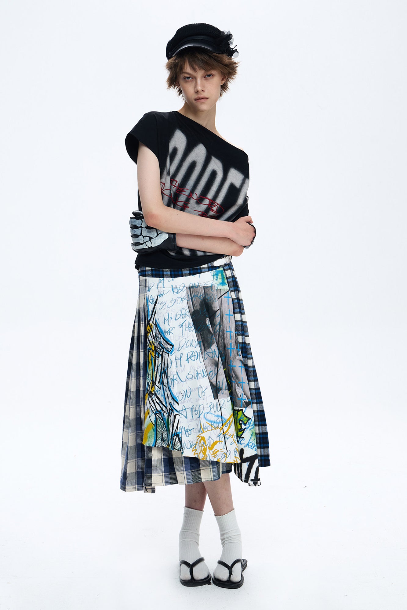FULLTIDE Asymmetric Plaid Spliced Graffiti Skirt
