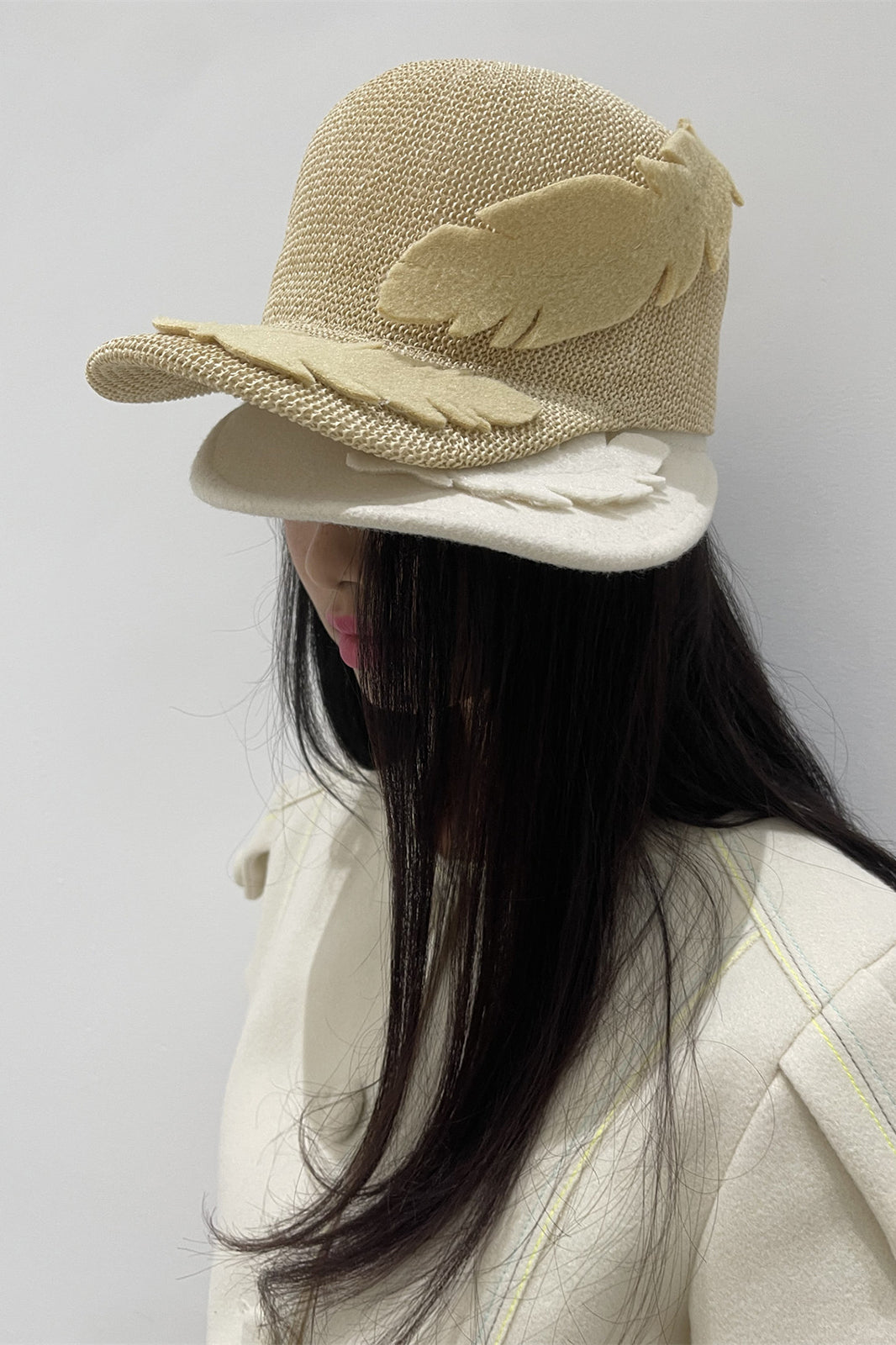 9266 STUDIO Retro Feather Embellished Cap