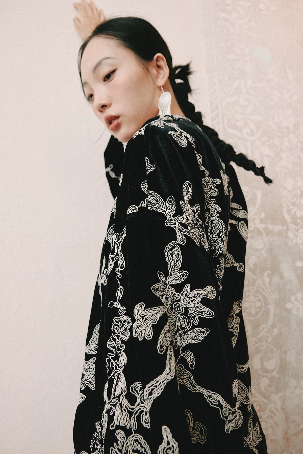 YUANYE Embroidered Velvet Mandarin-Collar Jacket