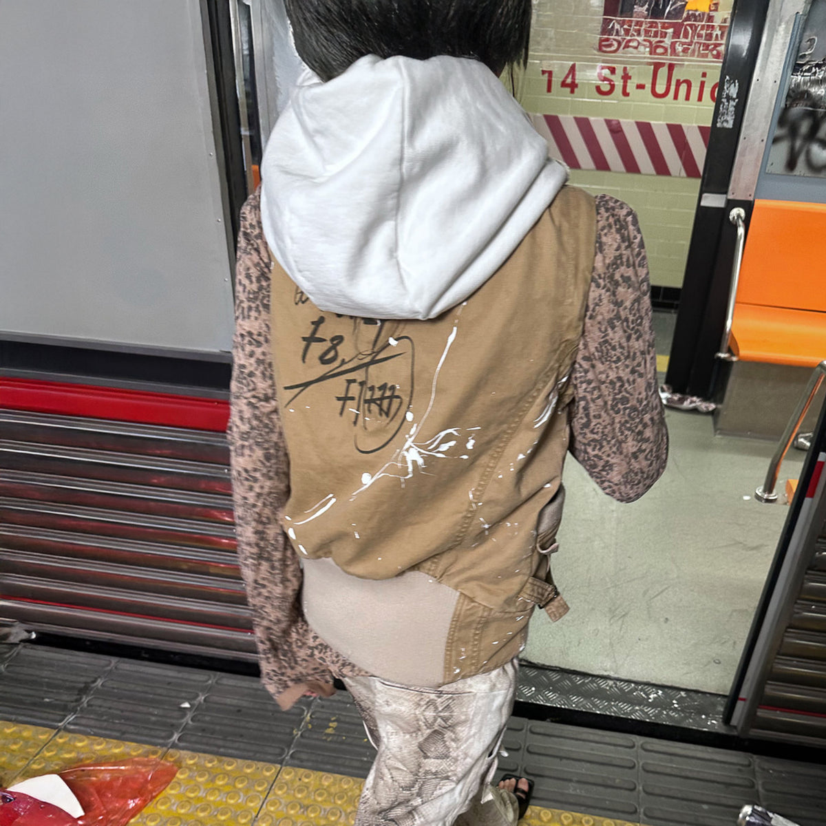 FULLTIDE Paint-Splattered Detachable-Sleeve Washed Cargo Jacket