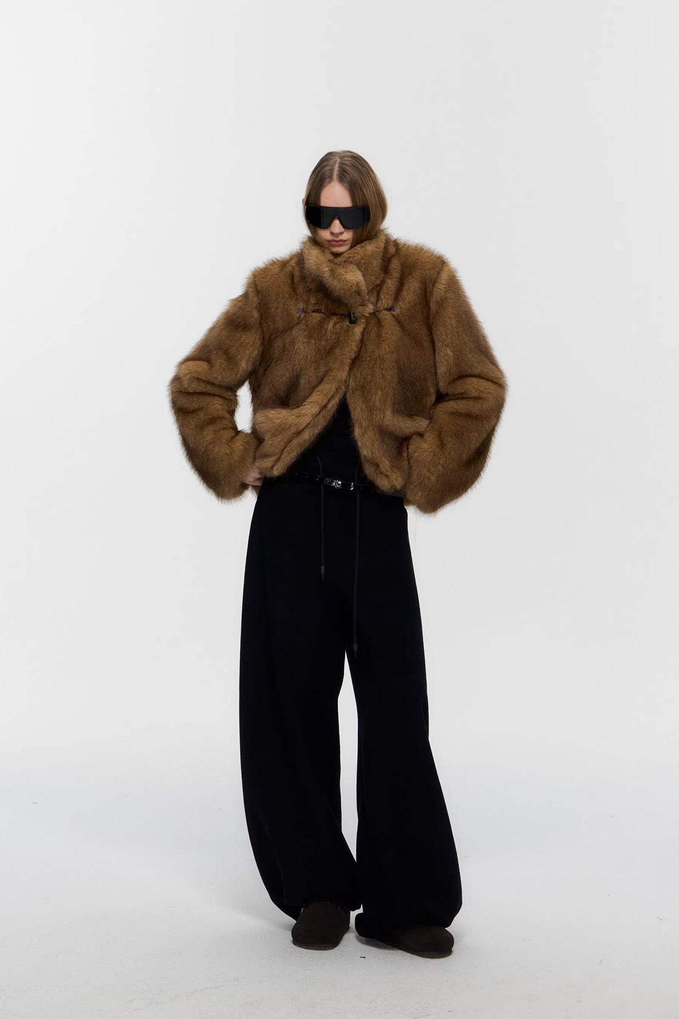 10AMSOTIIIIIIRED Asymmetrical Front Toggle Faux Fur Jacket