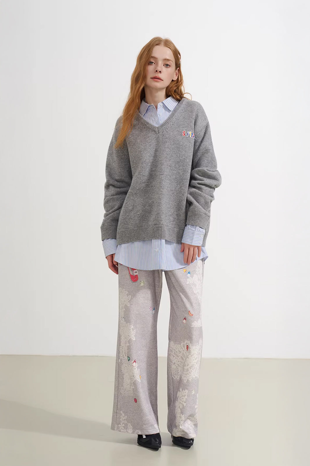 SOFITTE Lace & Chain Full-Print Sweatpants