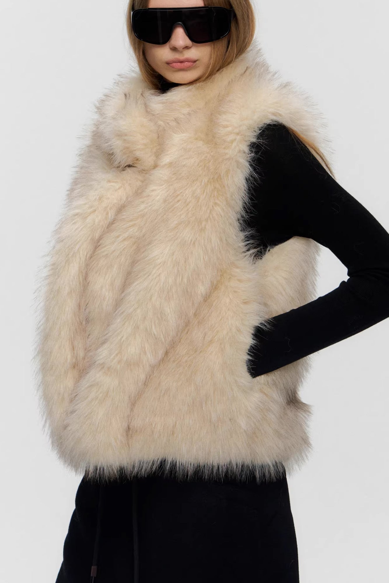 10AMSOTIIIIIIRED Asymmetrical Front Toggle Faux Fur Vest