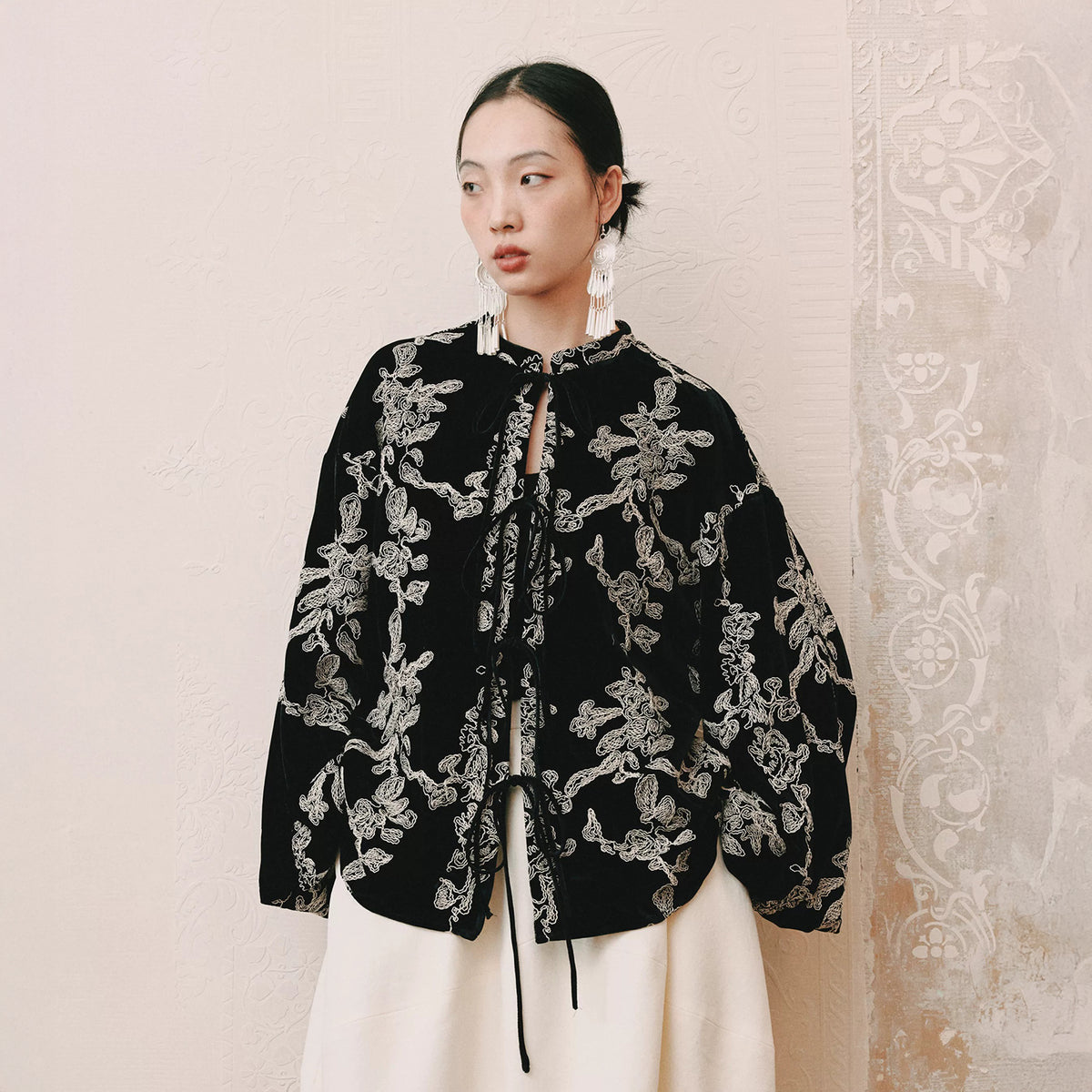 YUANYE Embroidered Velvet Mandarin-Collar Jacket