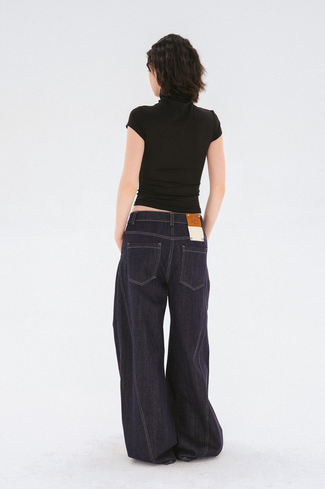 COSTUSTOOT Button-Fly Pleated Wide-Leg Jeans
