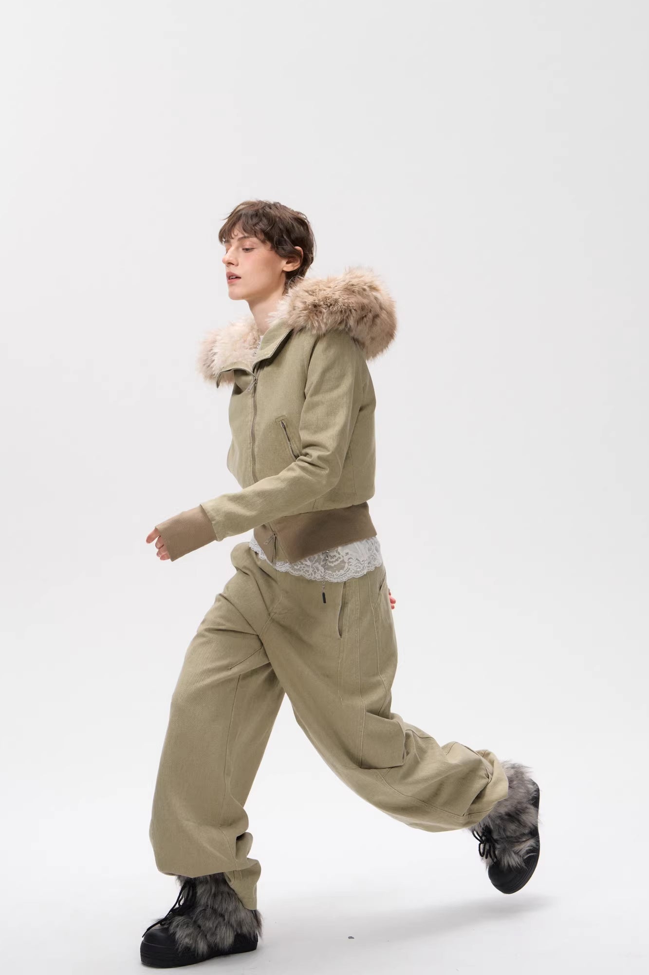 10AMSOTIIIIIIRED Sherpa-Lined Faux Fur Hooded Bomber Jacket