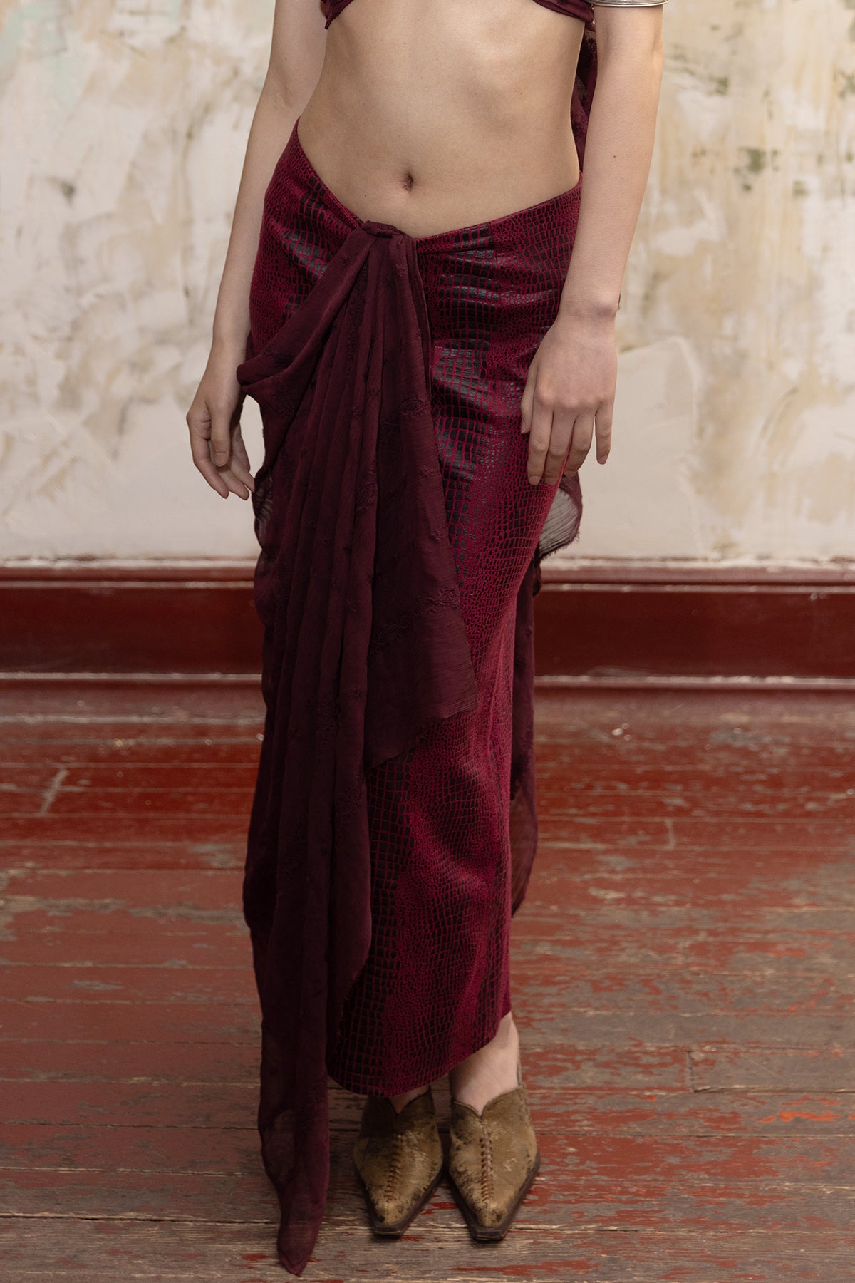 HUNGRAS Faux Leather Spliced Midi Skirt