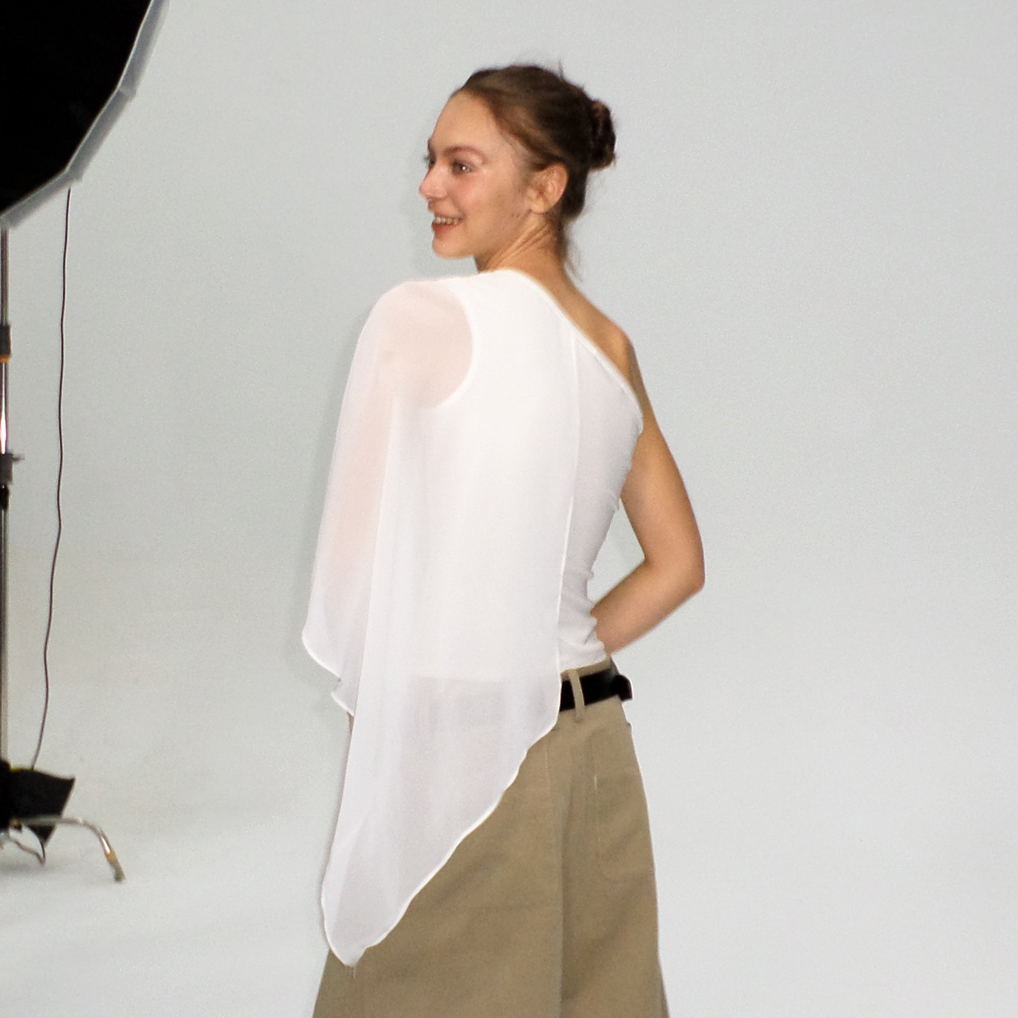 10AMSOTIIIIIIRED Asymmetrical Draped Cape-Sleeve Top