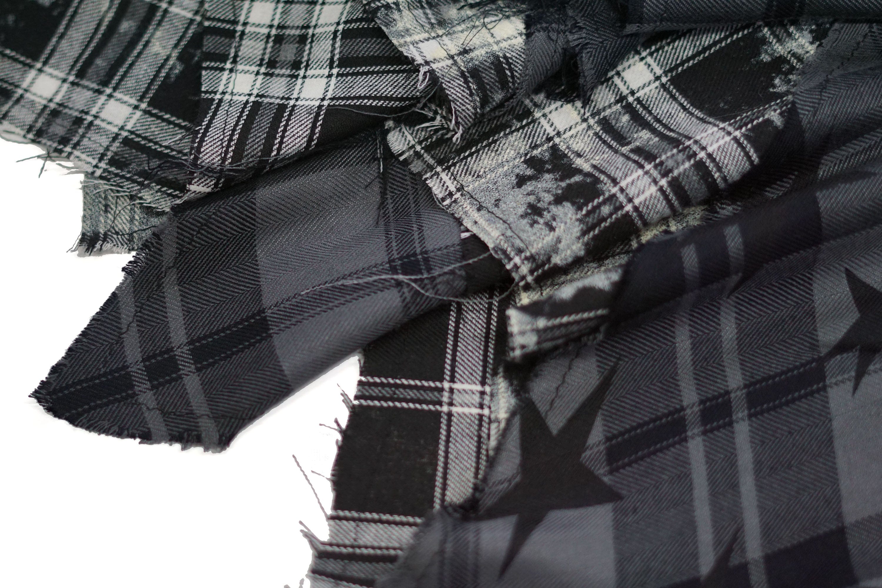 CESTNOUS Asymmetrical Star Plaid Raw Edge Skirt