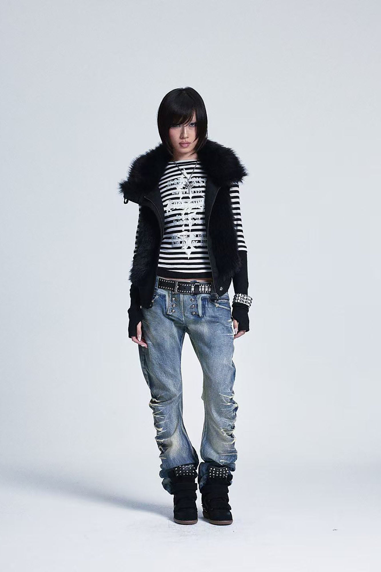 NONAME SPACE Stripe Panel Gothic Cross Long-Sleeve Tee