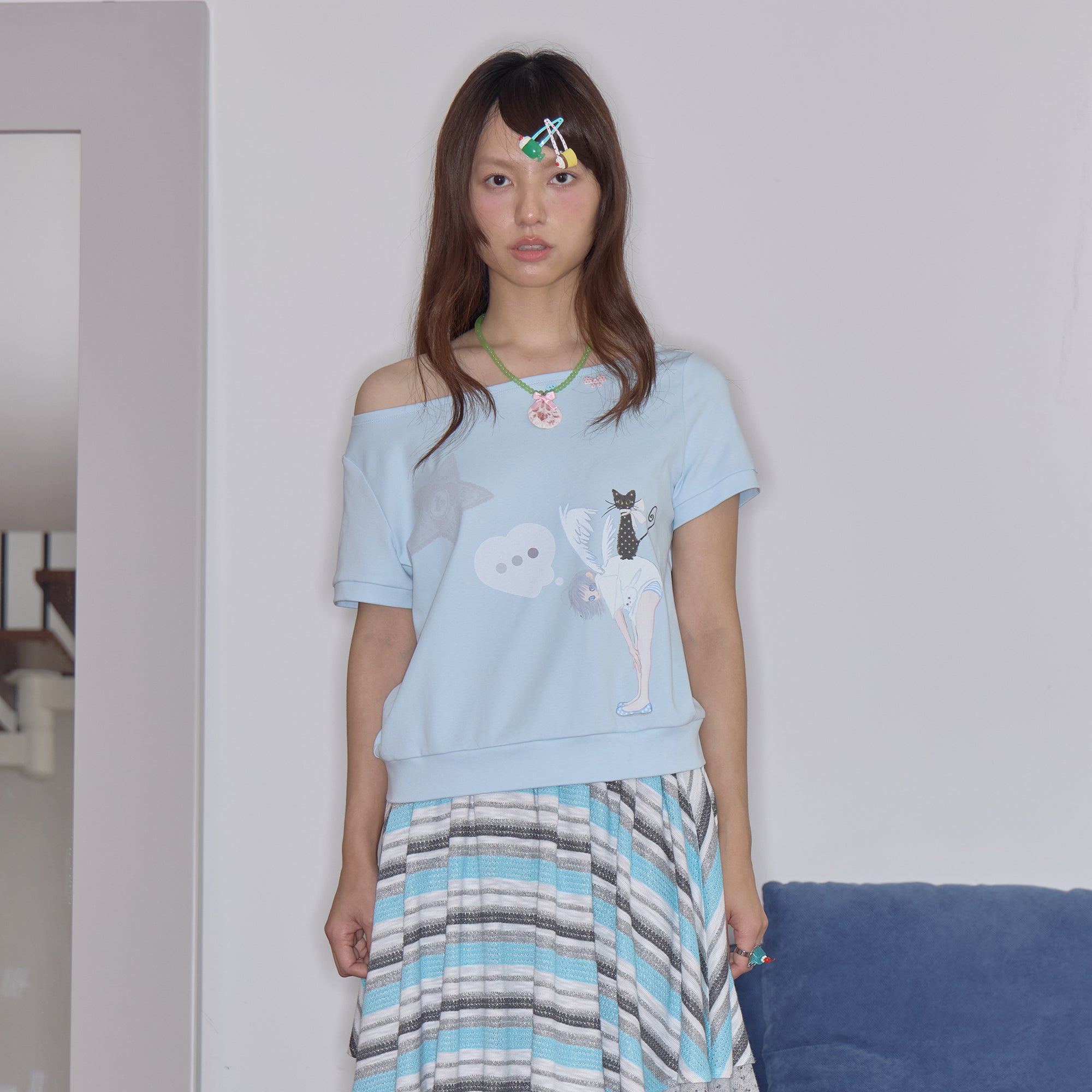 HAVE A MEAL × Congming Slouchy Graphics Off-Shoulder Loose T-Shirt