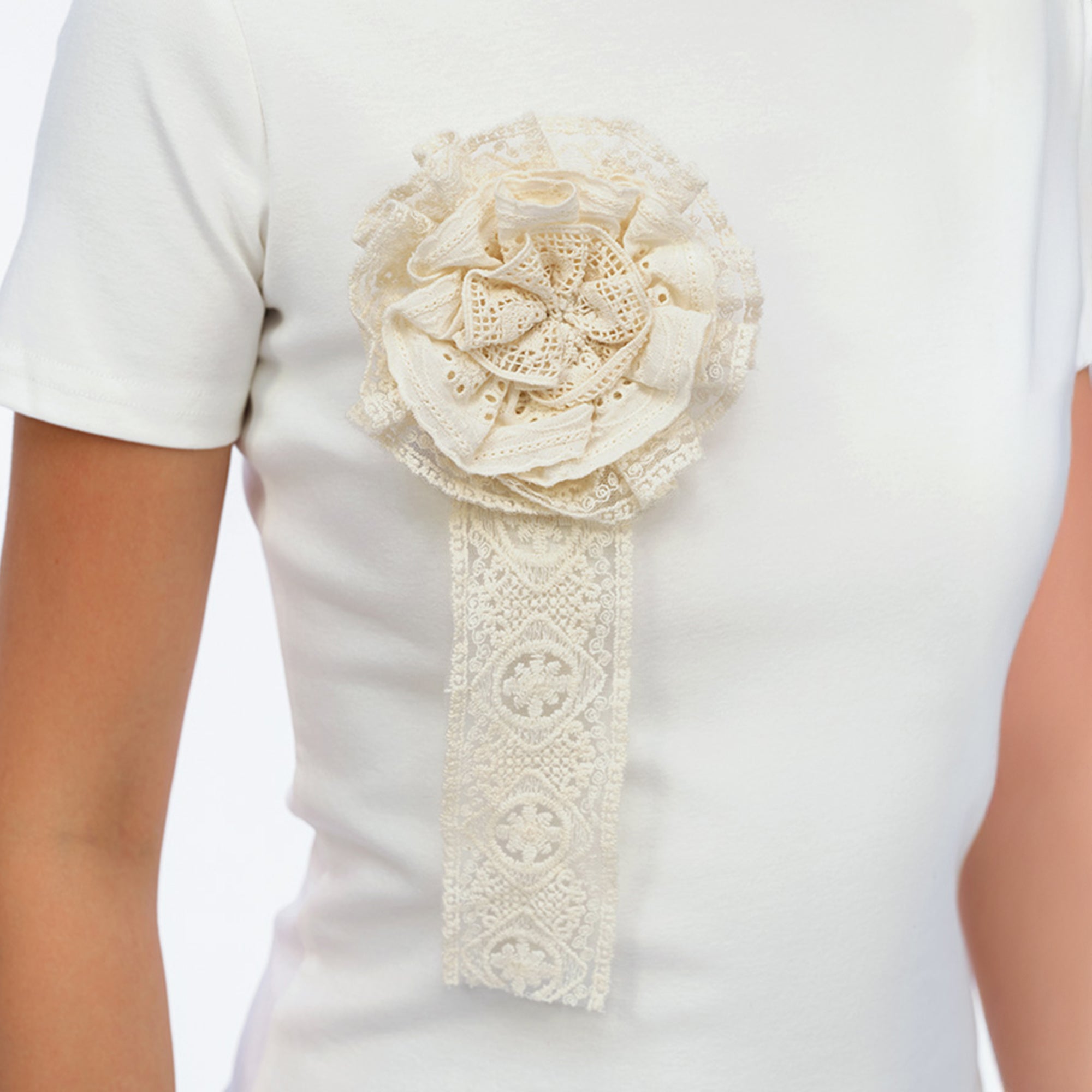 OINIMI Rosette Ribbon Bloom Brooch