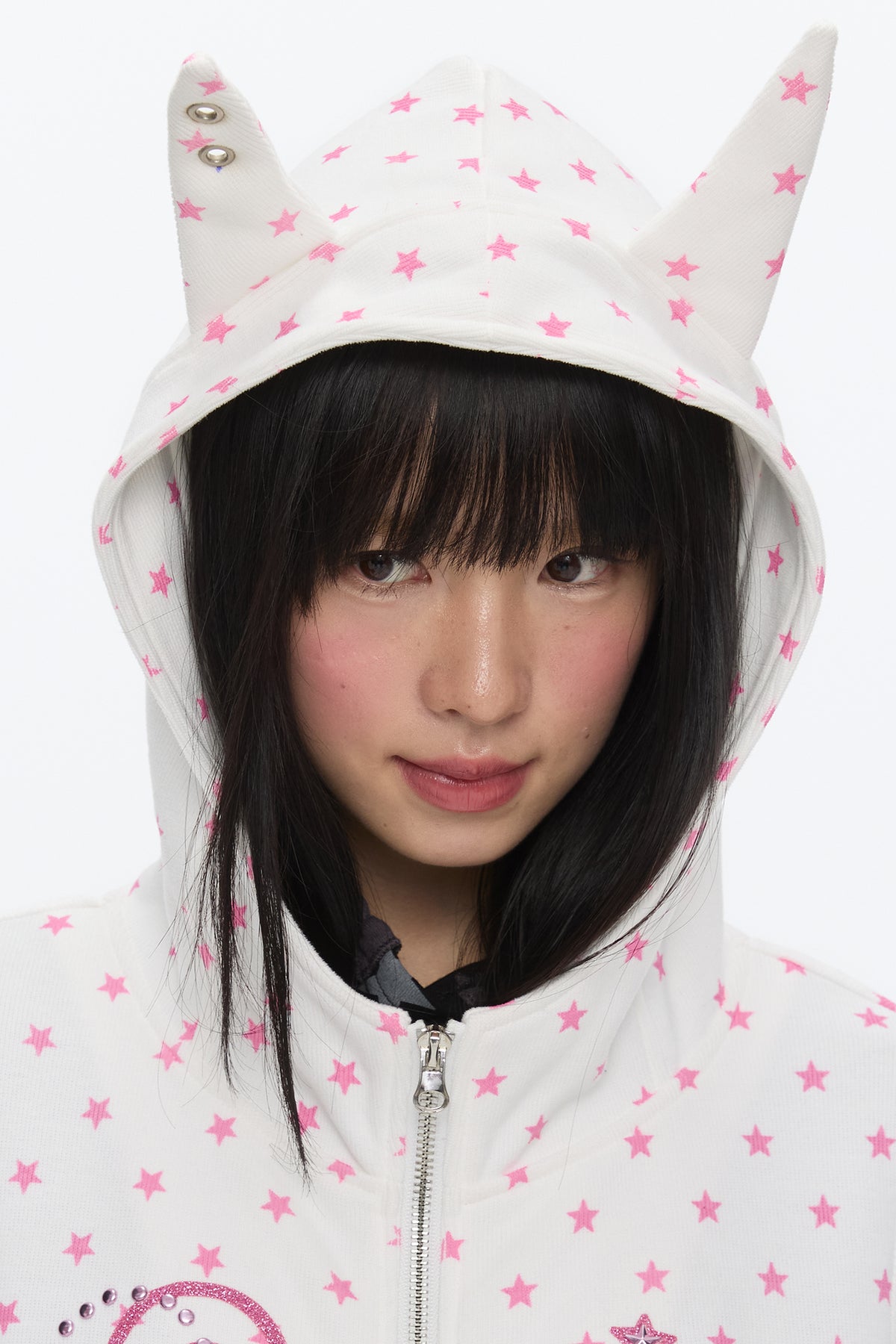 BETWEENAND Glitter Star Full-Print Slim Zip-Up Hoodie