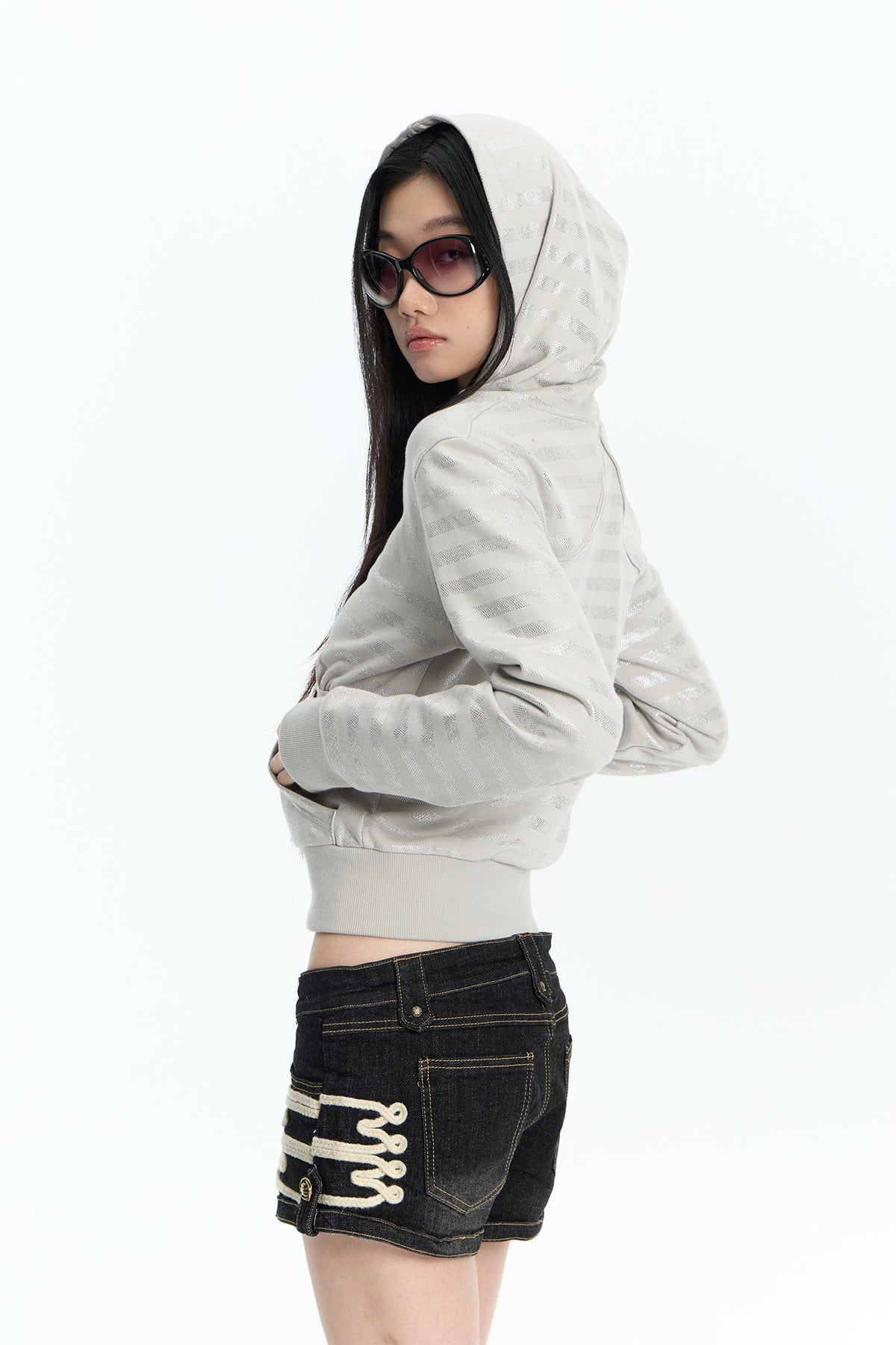 FAYCHUI Shiny Stripe Cropped Zip-Up Hoodie