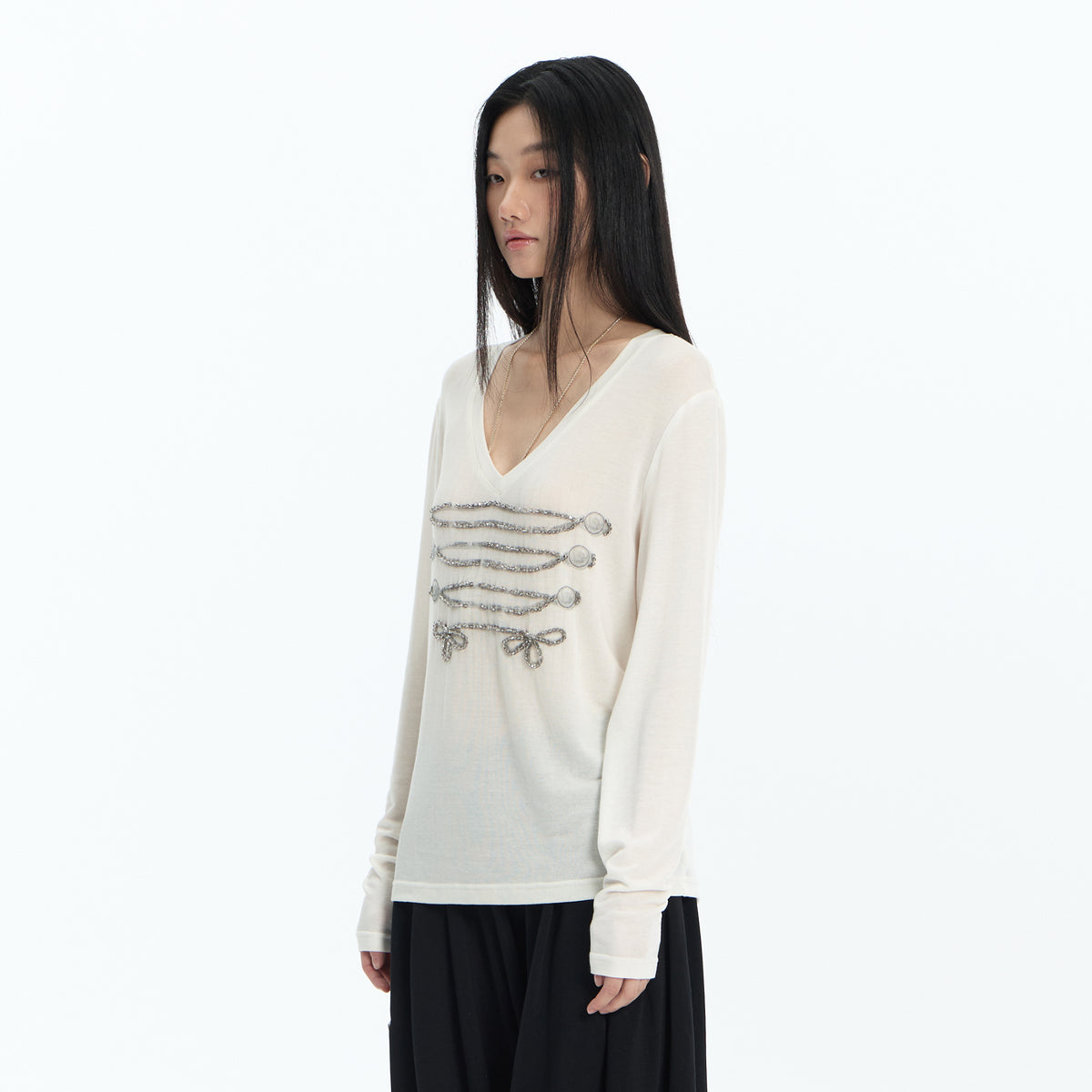 FAYCHUI Beaded Chain Bow V-Neck Long-Sleeve Tee