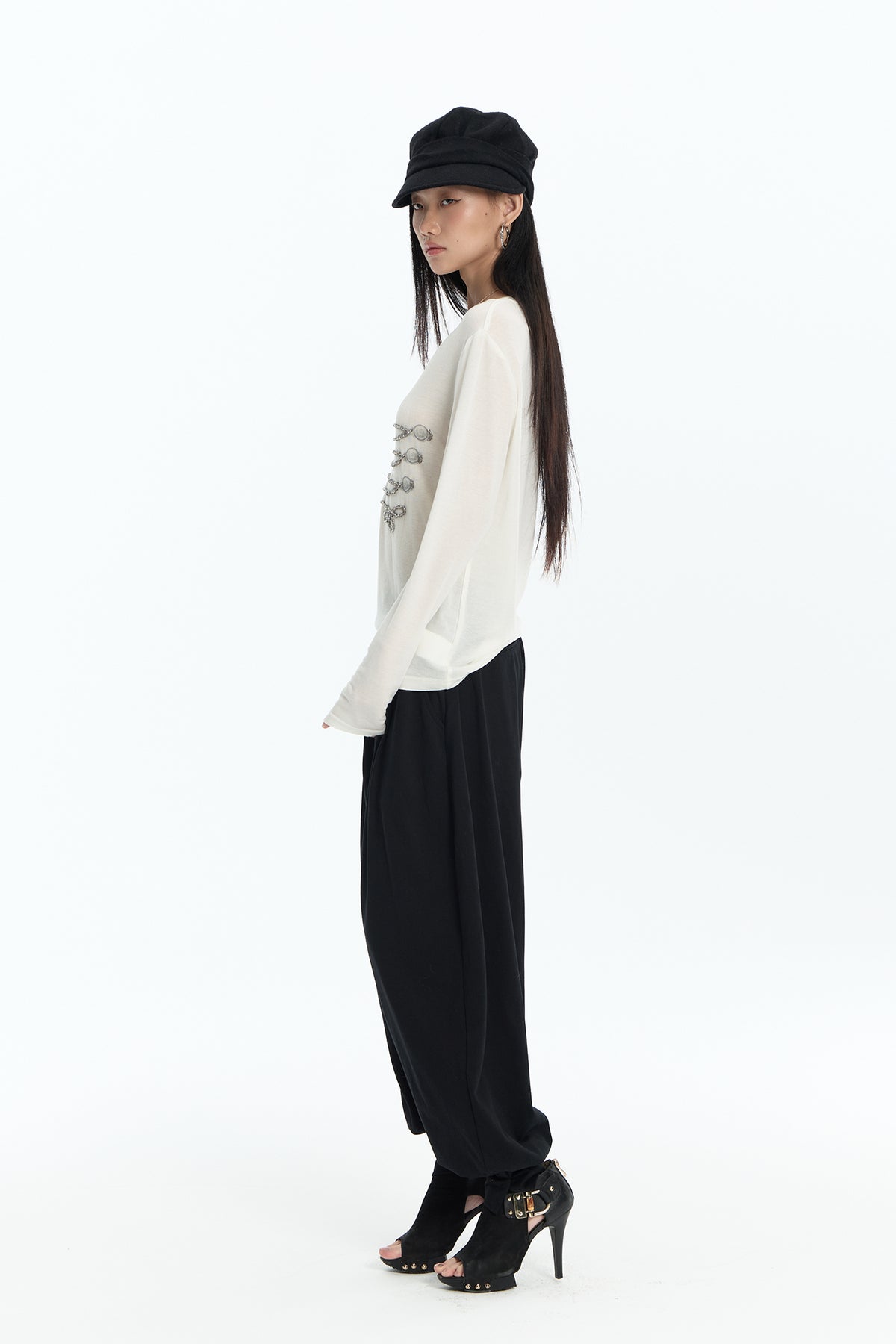 FAYCHUI Beaded Chain Bow V-Neck Long-Sleeve Tee