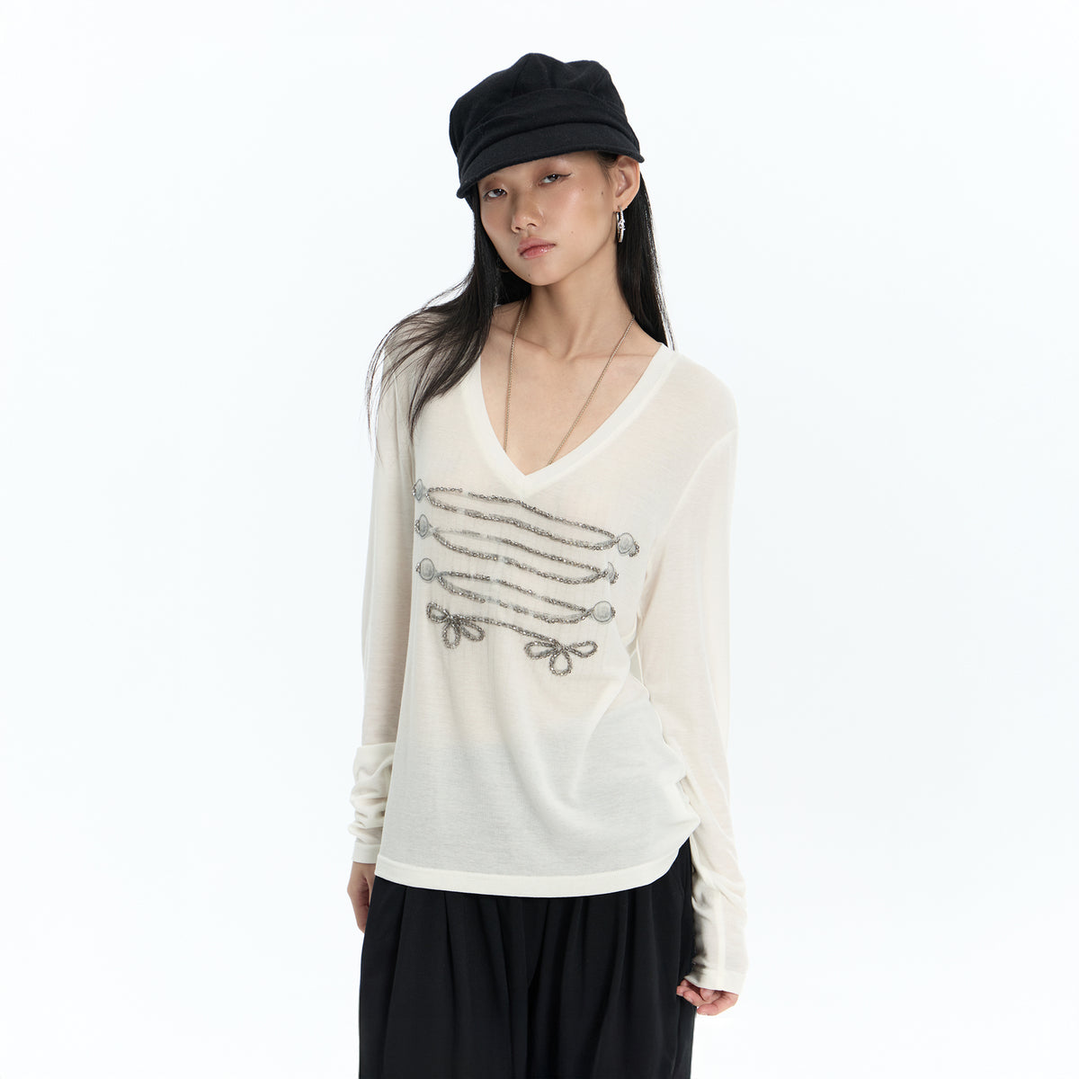 FAYCHUI Beaded Chain Bow V-Neck Long-Sleeve Tee