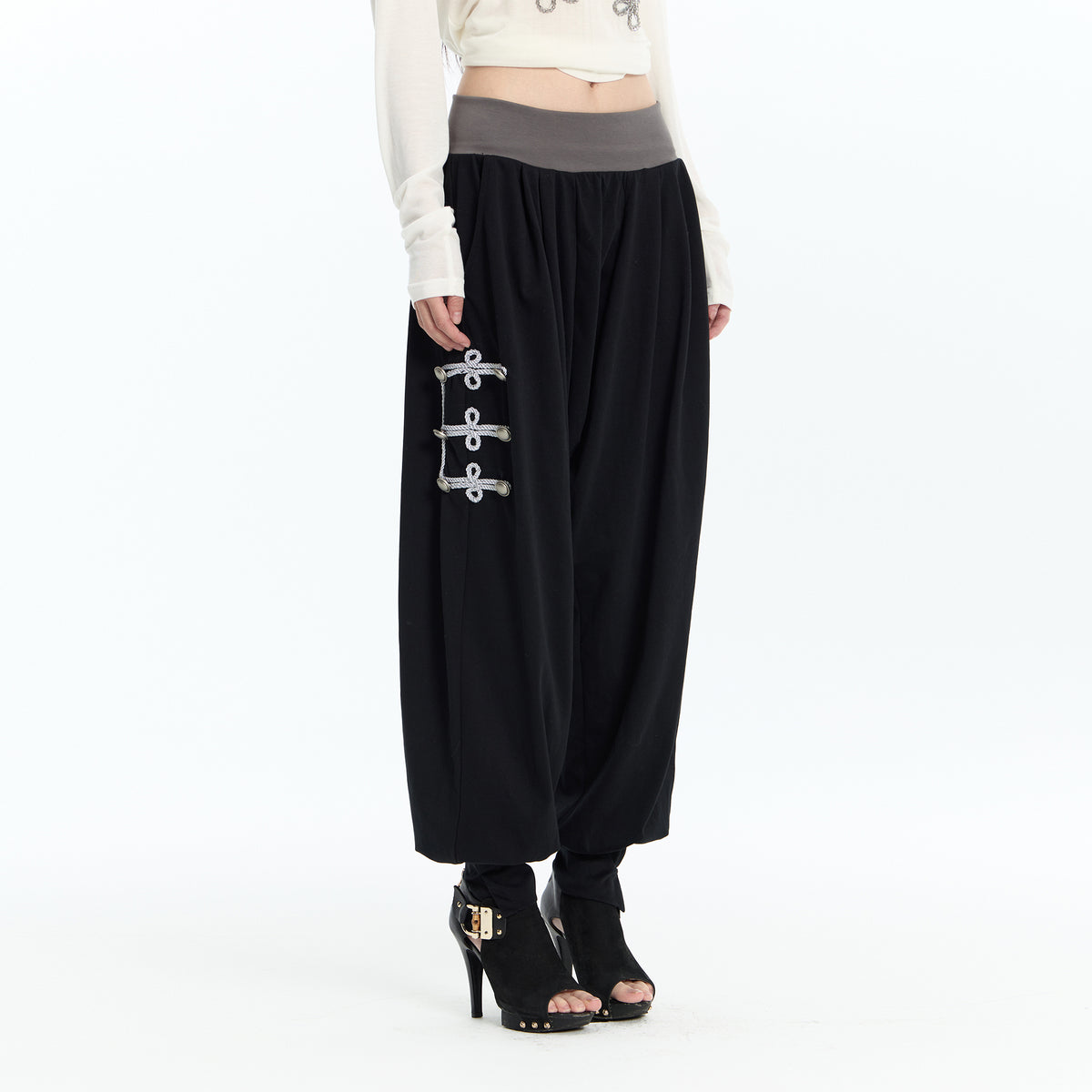 FAYCHUI Side Toggle Balloon Pants