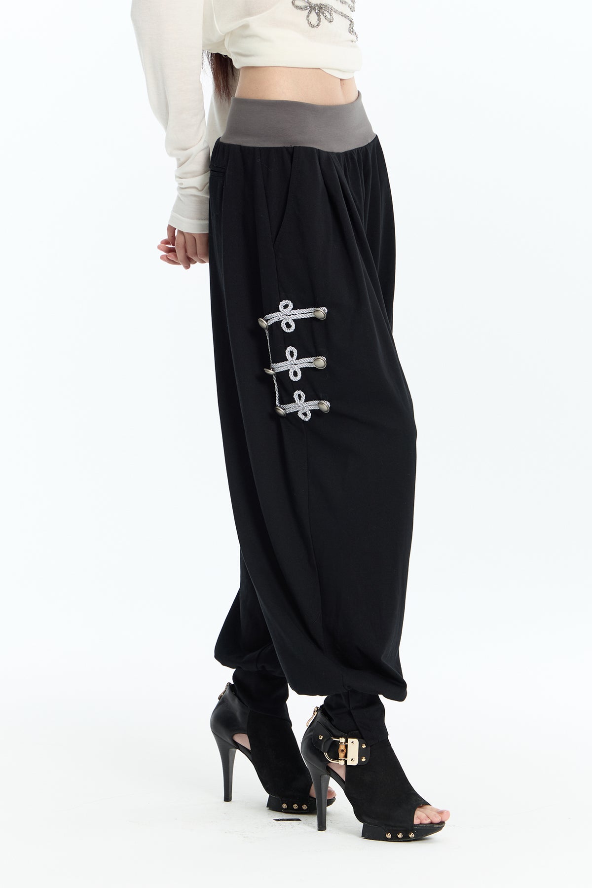 FAYCHUI Side Toggle Balloon Pants