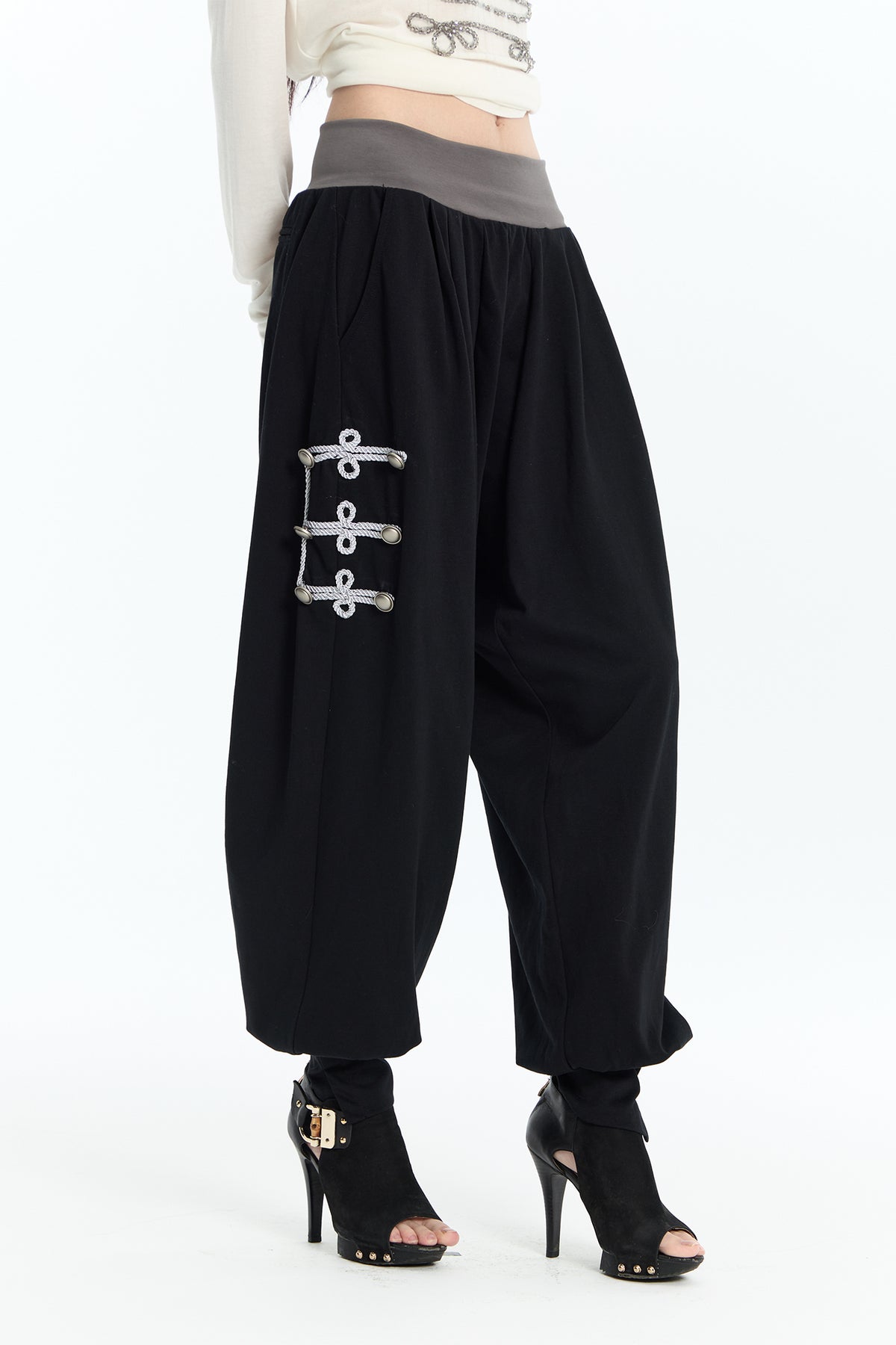 FAYCHUI Side Toggle Balloon Pants