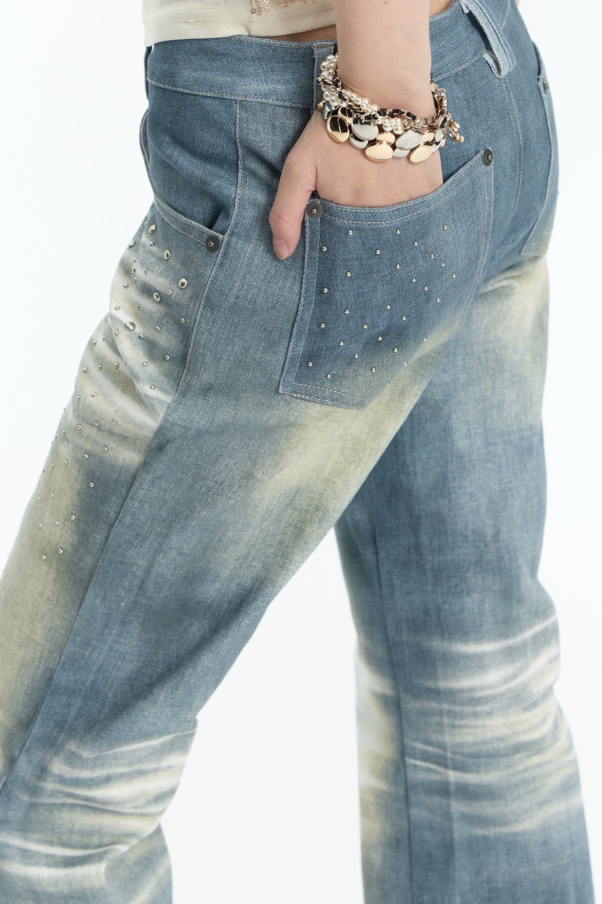 FAYCHUI Washed Leopard-Print Distressed Slim Flared Jeans