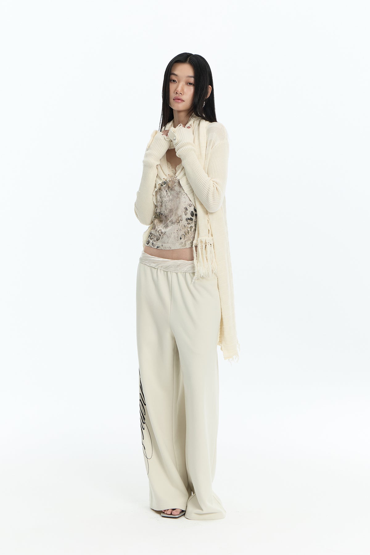 FAYCHUI Graphic Lace-Pocket Wide-Leg Sweatpants Beige