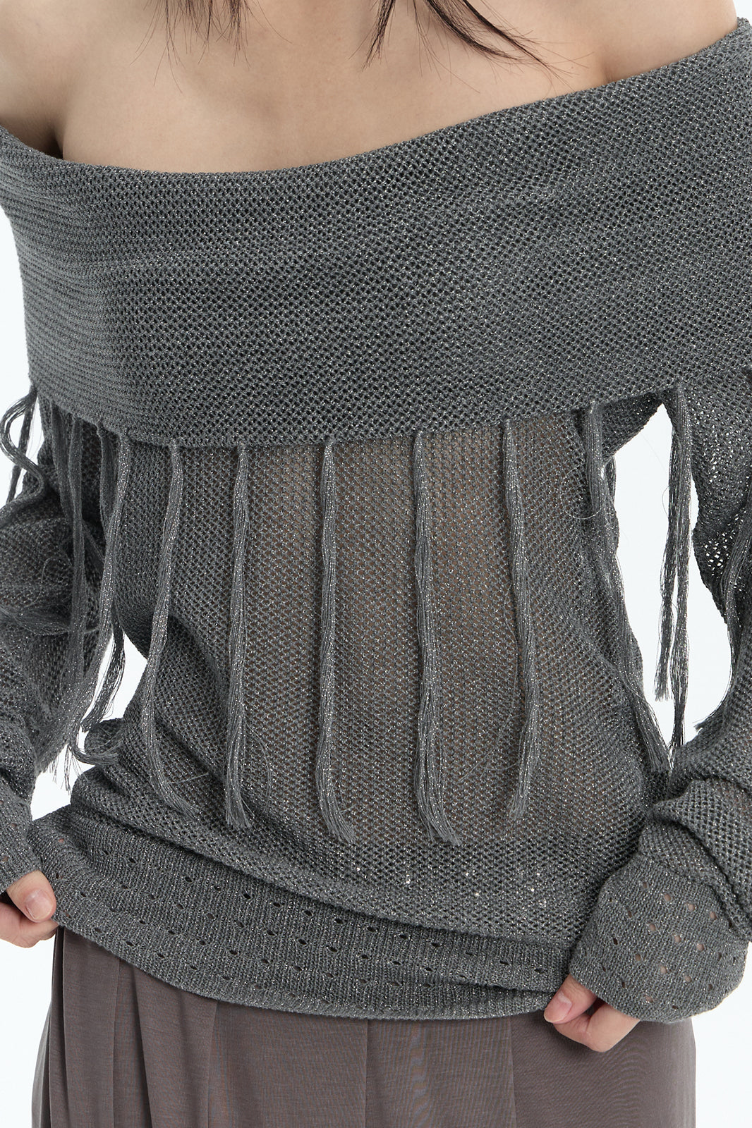FAYCHUI Open-Knit Fringe Off-Shoulder Top