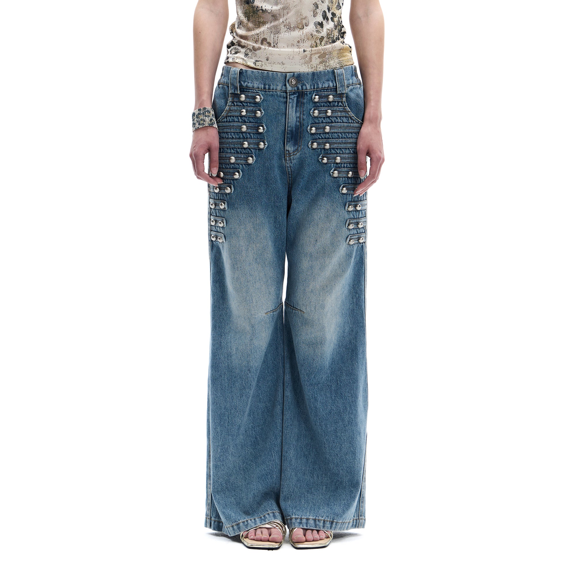 FAYCHUI Studded Military-Inspired Wide-Leg Jeans