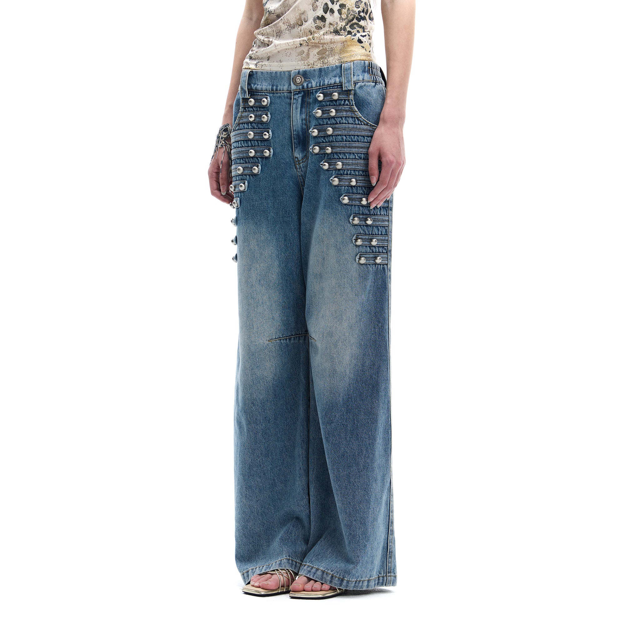 FAYCHUI Studded Military-Inspired Wide-Leg Jeans