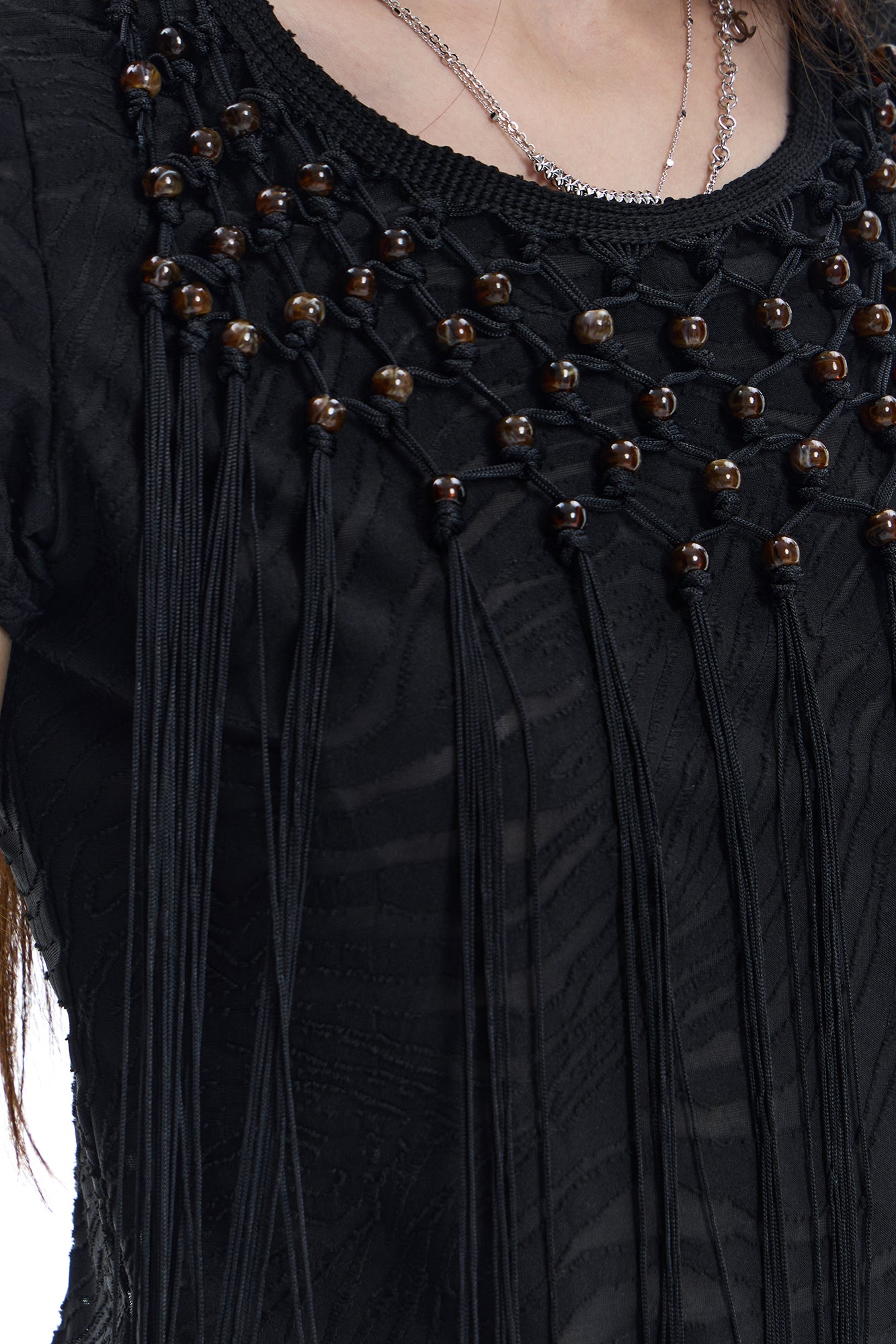 FAYCHUI Beaded Fringe Open-Back T-Shirt