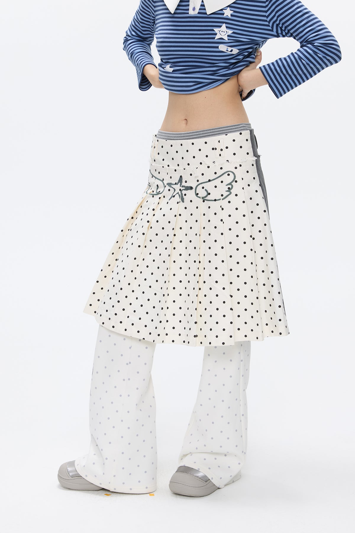 BETWEENAND Reversible Spliced Polka-Dot Pleated Skirt