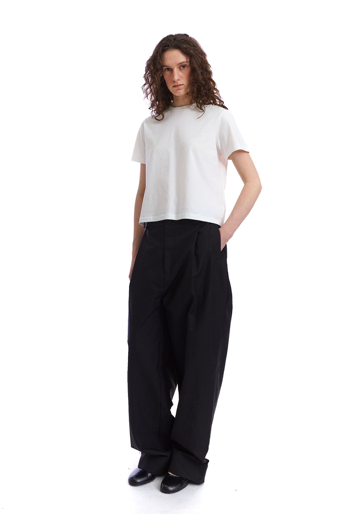 NEVERSEEZ Embroidered Stitched Pleated Barrel Trousers