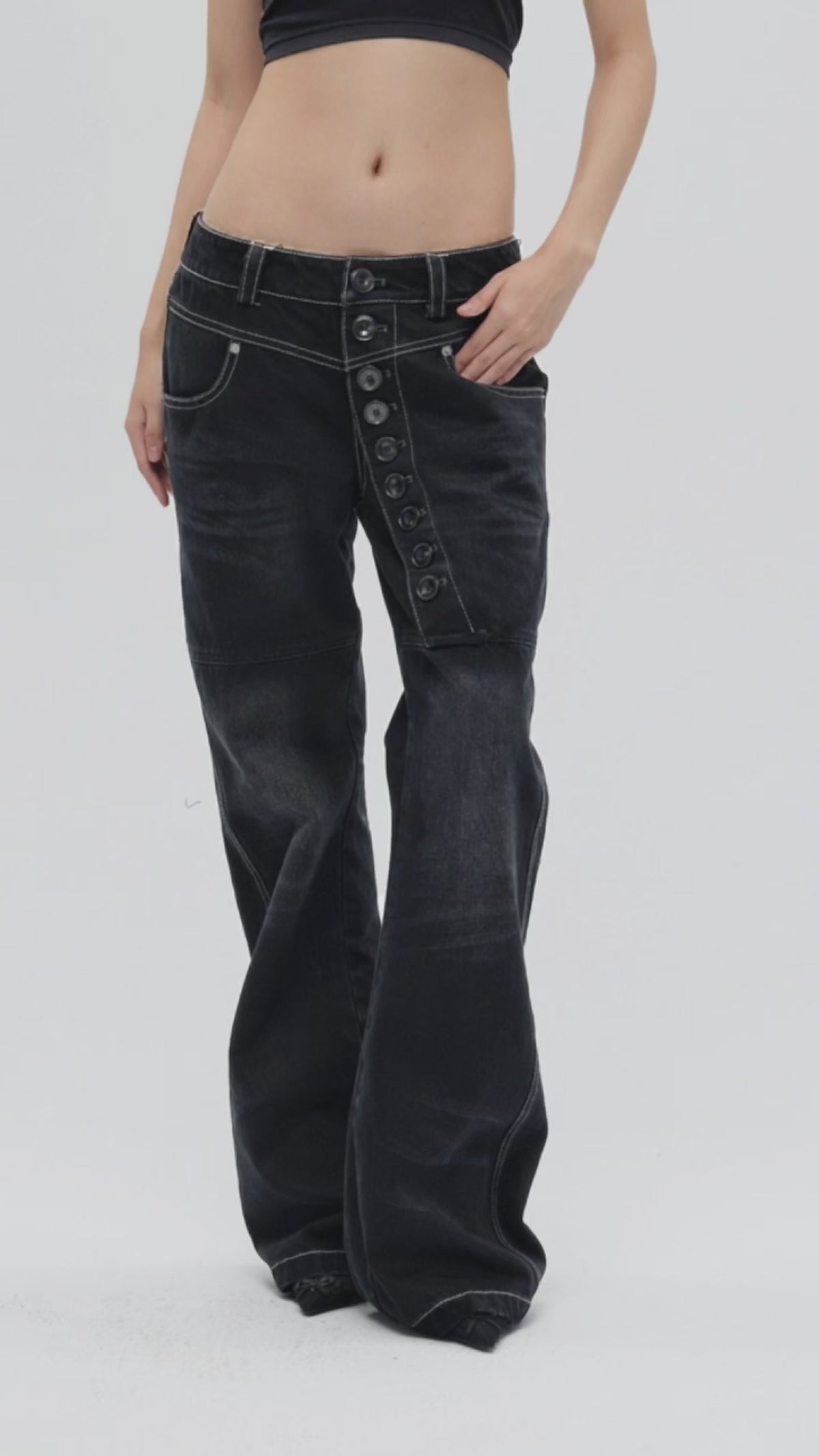 Ad video: FAYCHUI Asymmetrical Button Fly Bootcut Jeans.mov (added by the ERP from the ad creative library)